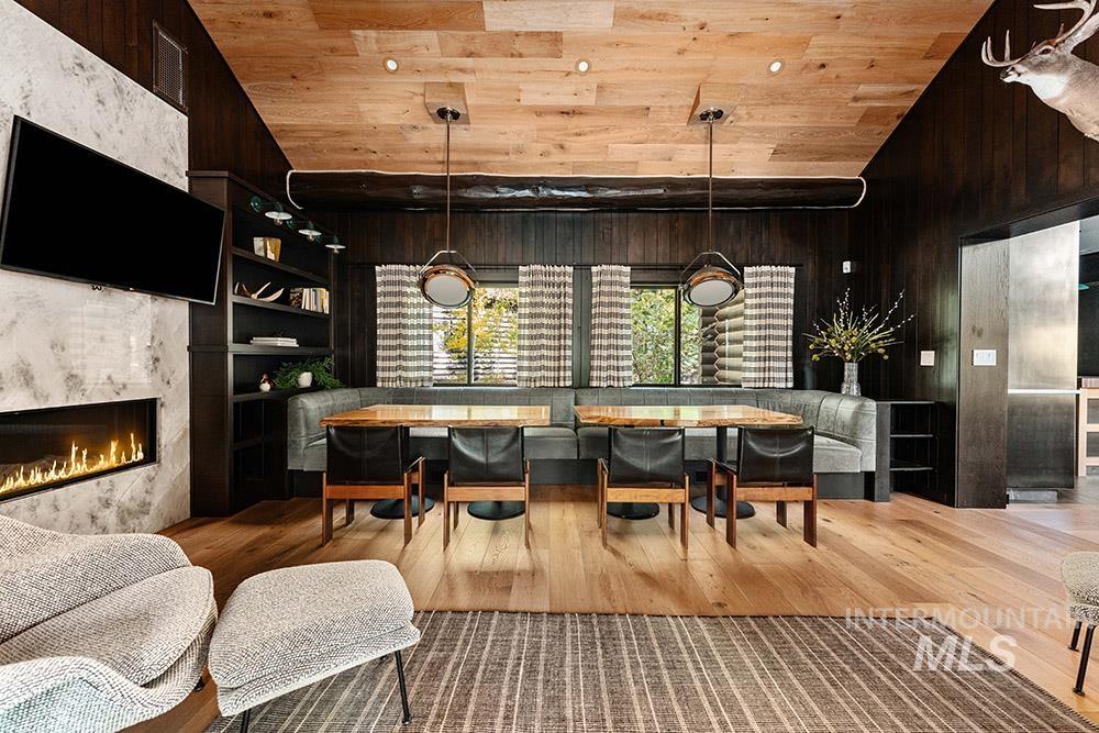 305 Blackhawk Lake Dr., McCall, Idaho 83638, 6 Bedrooms, 4 Bathrooms, Residential For Sale, Price $4,990,000, 98964754