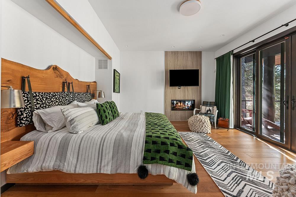 305 Blackhawk Lake Dr., McCall, Idaho 83638, 6 Bedrooms, 4 Bathrooms, Residential For Sale, Price $4,990,000, 98964754