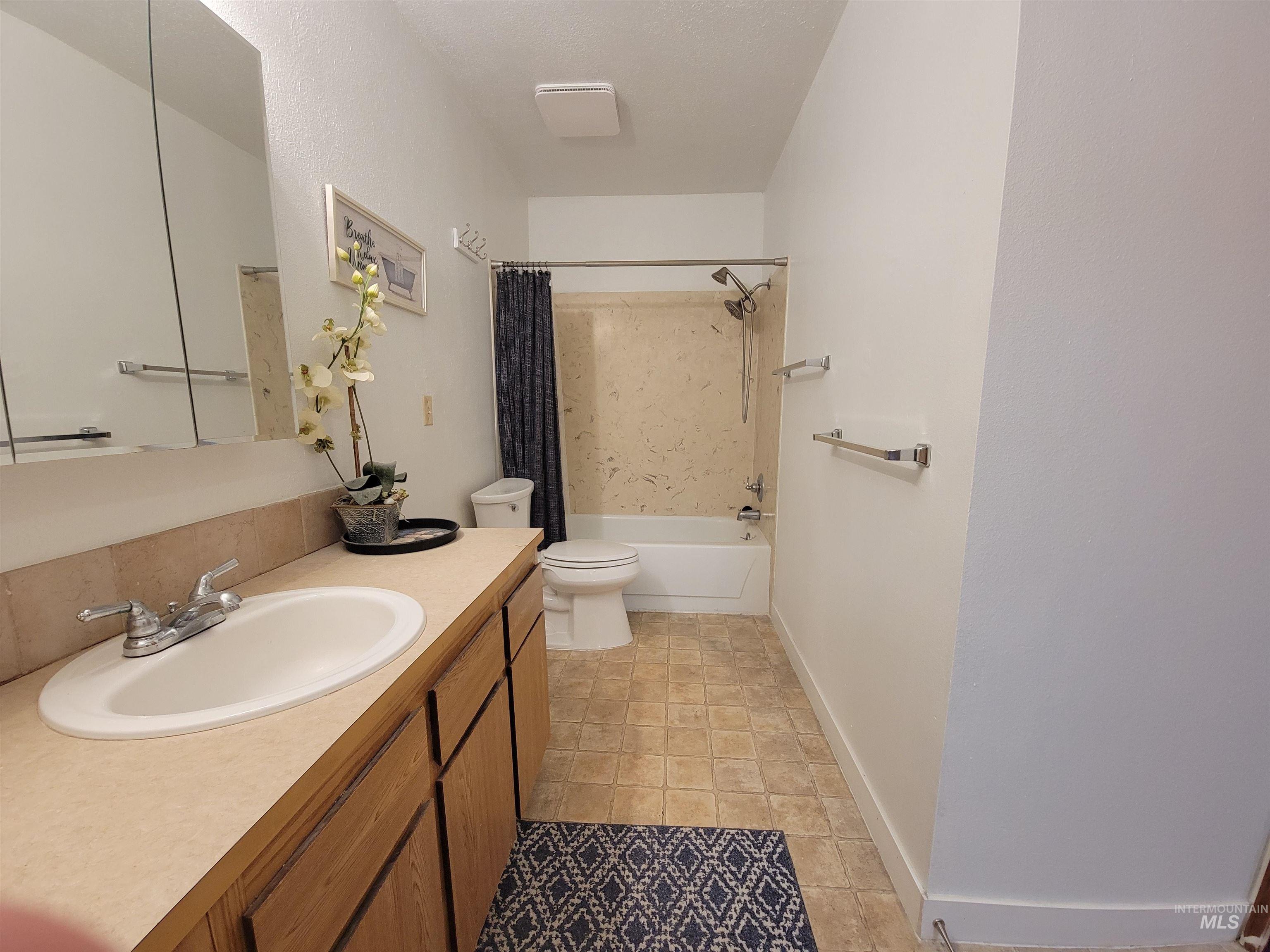 1711 S 1st, Nampa, Idaho 83651, 3 Bedrooms, 1 Bathroom, Residential For Sale, Price $150,000, 98964765