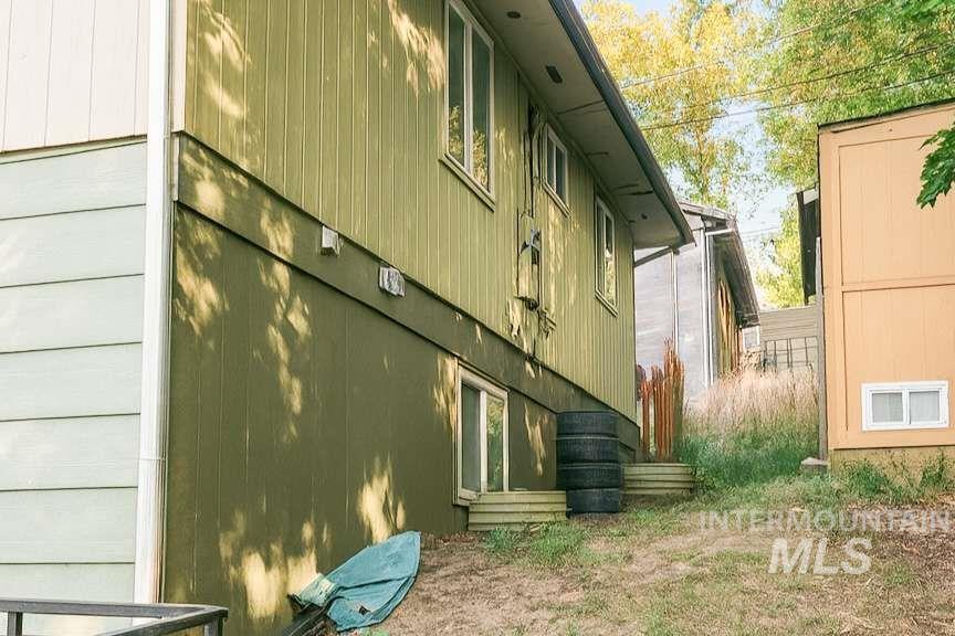 View of property exterior