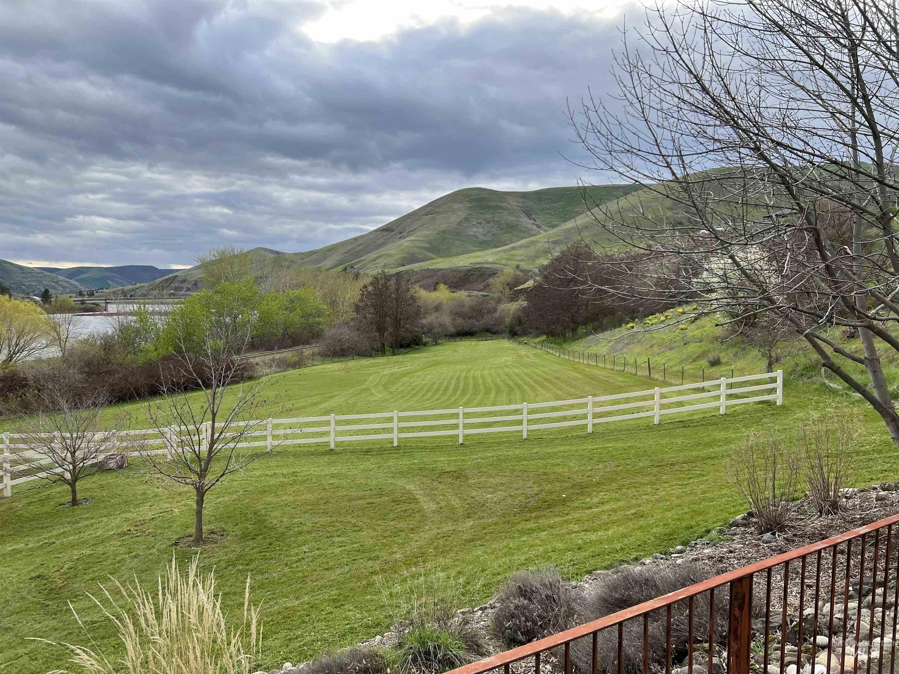 24500 Arrow Highline, Juliaetta, Idaho 83535, 3 Bedrooms, 2 Bathrooms, Residential For Sale, Price $895,000, 98964813