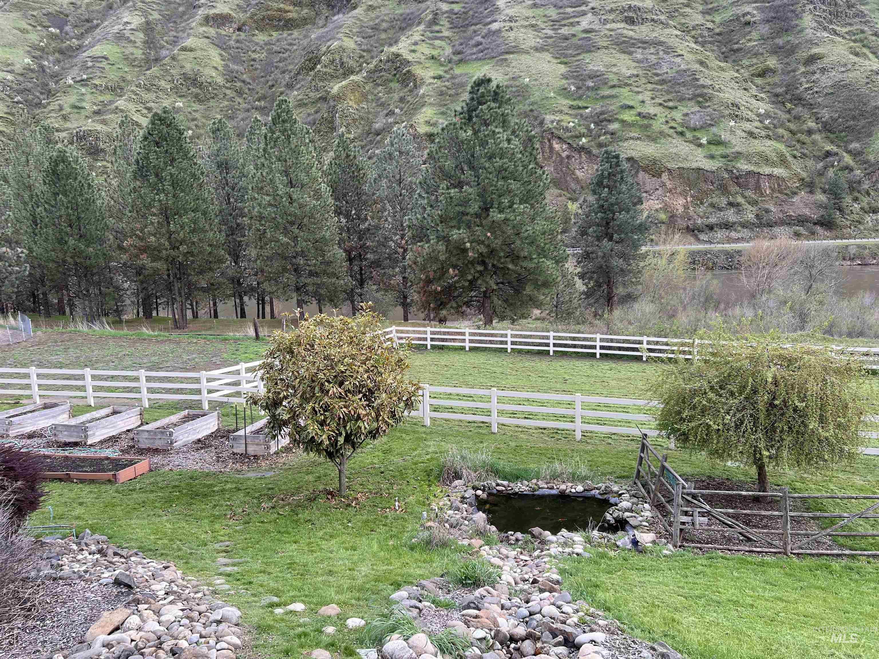 24500 Arrow Highline, Juliaetta, Idaho 83535, 3 Bedrooms, 2 Bathrooms, Residential For Sale, Price $895,000, 98964813