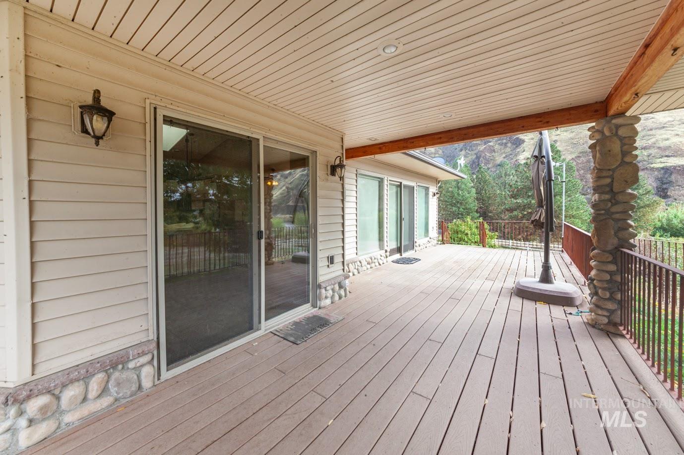 24500 Arrow Highline, Juliaetta, Idaho 83535, 3 Bedrooms, 2 Bathrooms, Residential For Sale, Price $895,000, 98964813