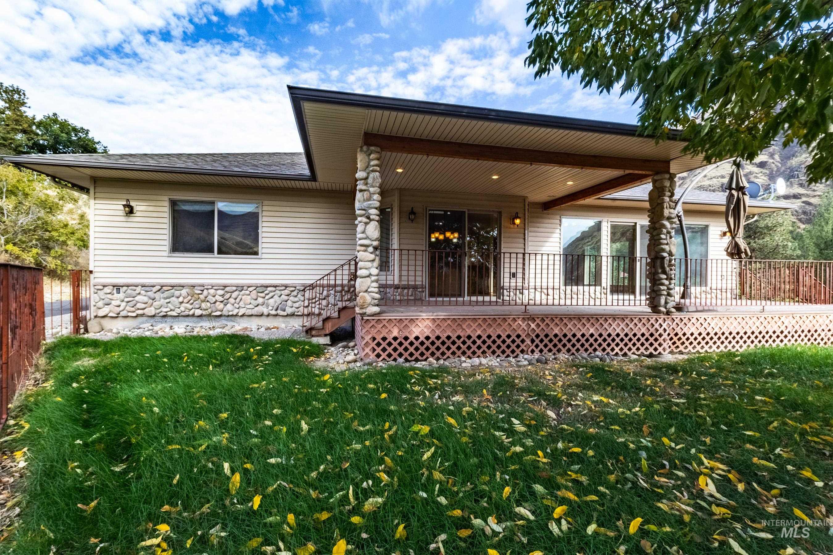 24500 Arrow Highline, Juliaetta, Idaho 83535, 3 Bedrooms, 2 Bathrooms, Residential For Sale, Price $895,000, 98964813