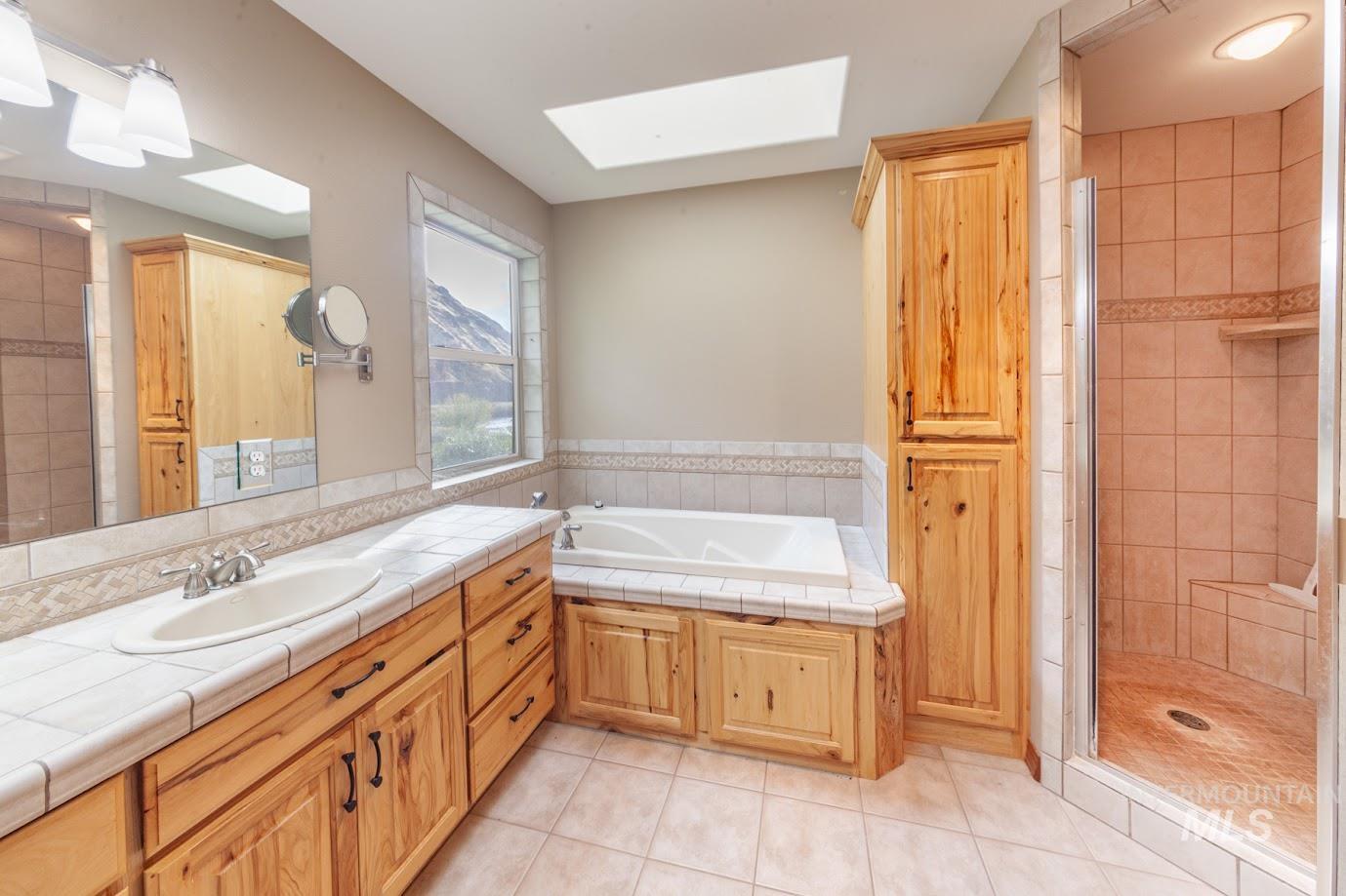 24500 Arrow Highline, Juliaetta, Idaho 83535, 3 Bedrooms, 2 Bathrooms, Residential For Sale, Price $895,000, 98964813
