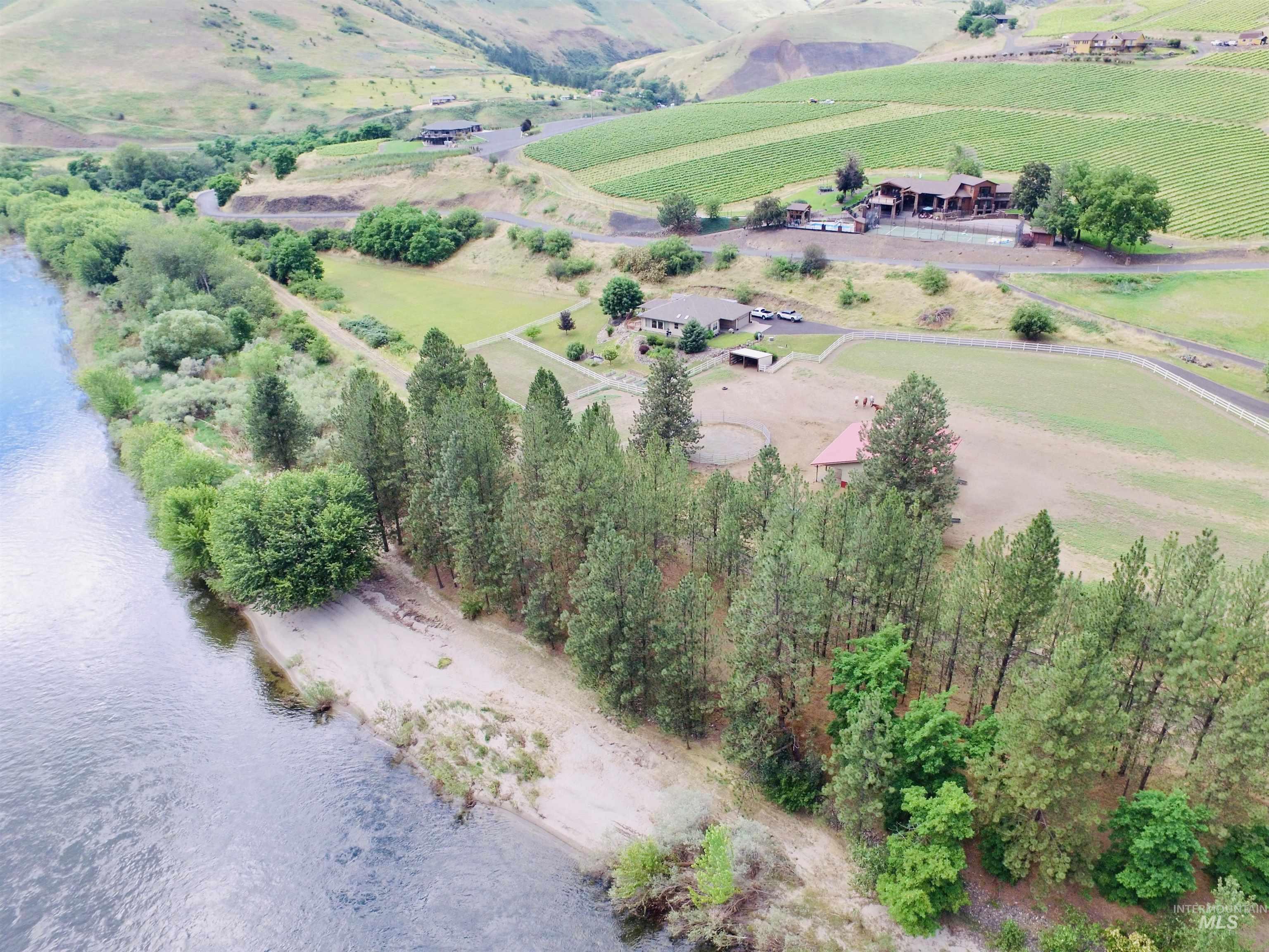 24500 Arrow Highline, Juliaetta, Idaho 83535, 3 Bedrooms, 2 Bathrooms, Residential For Sale, Price $895,000, 98964813