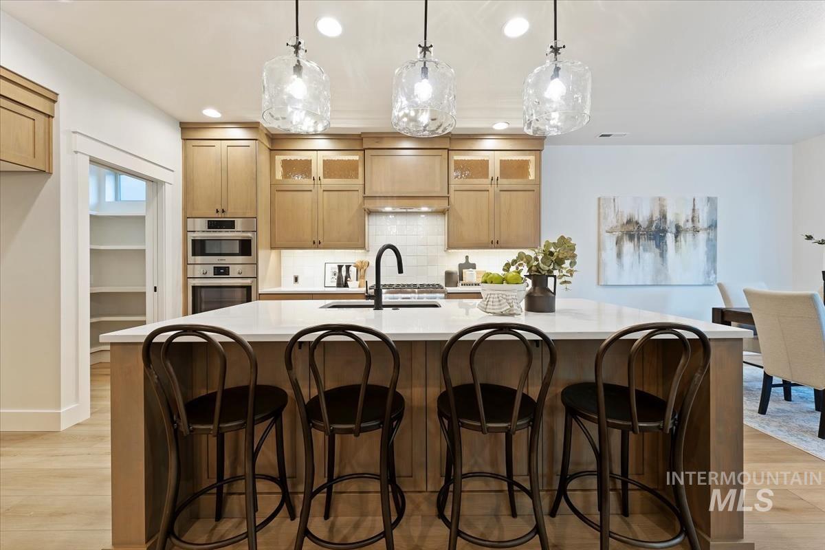 1106 E Rockhurst Ln, Eagle, Idaho 83616, 3 Bedrooms, 2.5 Bathrooms, Residential For Sale, Price $739,800, 98964815