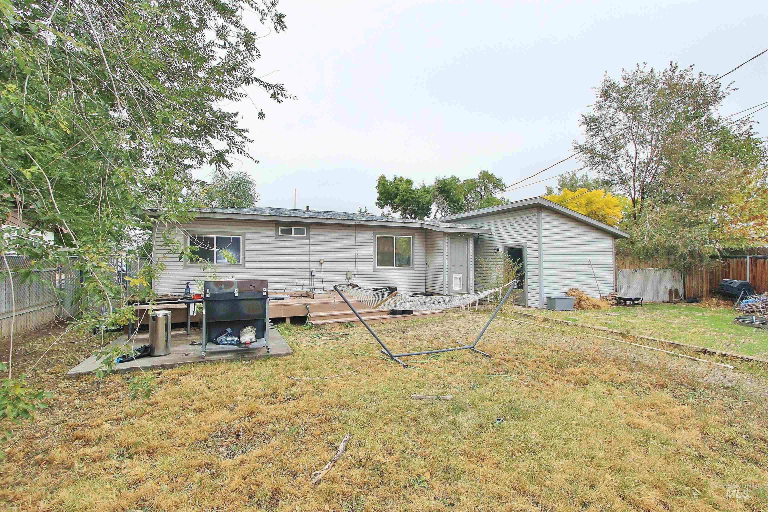 314 Baker Drive, Mountain Home, Idaho 83647, 2 Bedrooms, 1 Bathroom, Residential For Sale, Price $279,900, 98964831