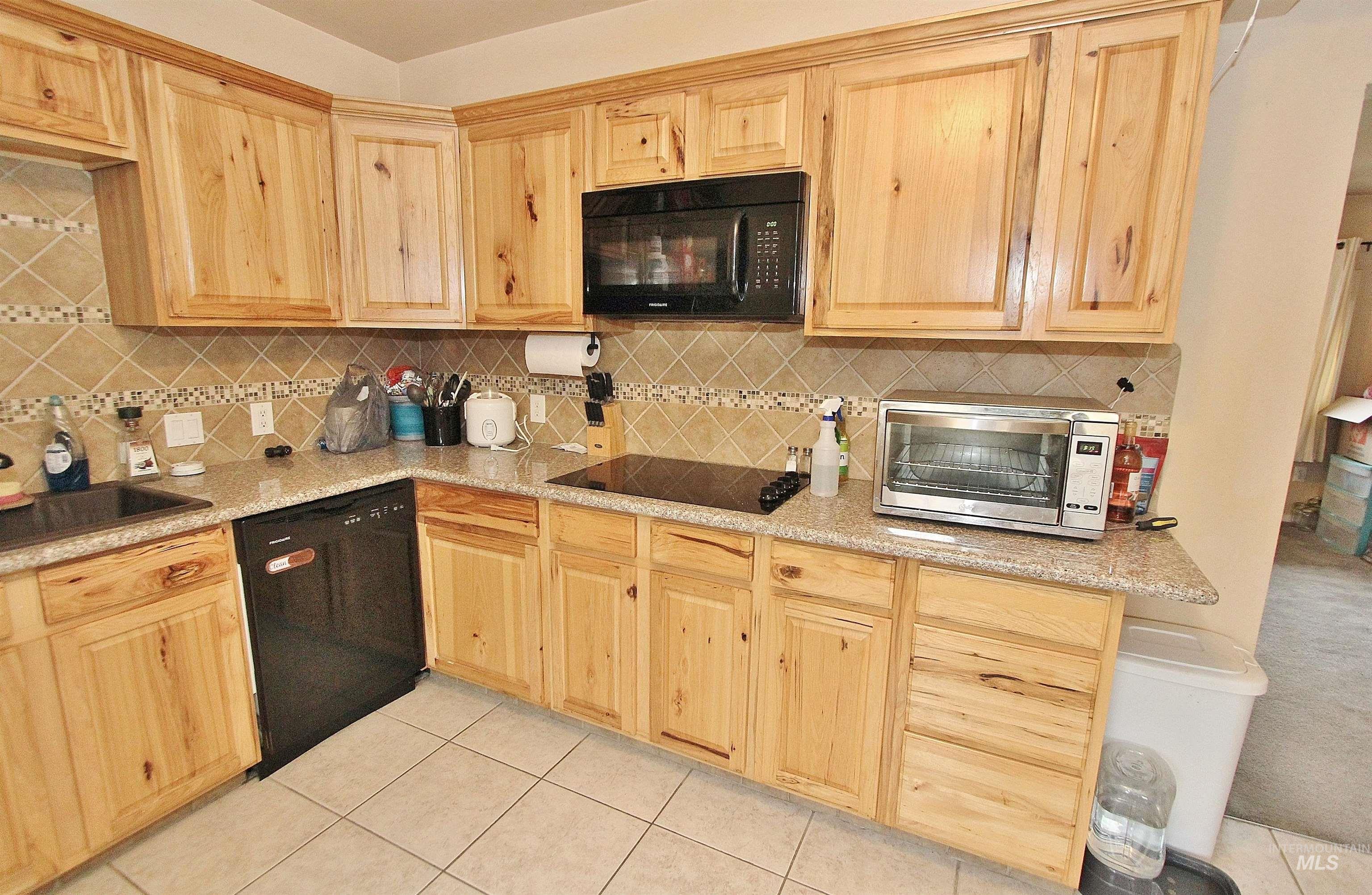 314 Baker Drive, Mountain Home, Idaho 83647, 2 Bedrooms, 1 Bathroom, Residential For Sale, Price $279,900, 98964831
