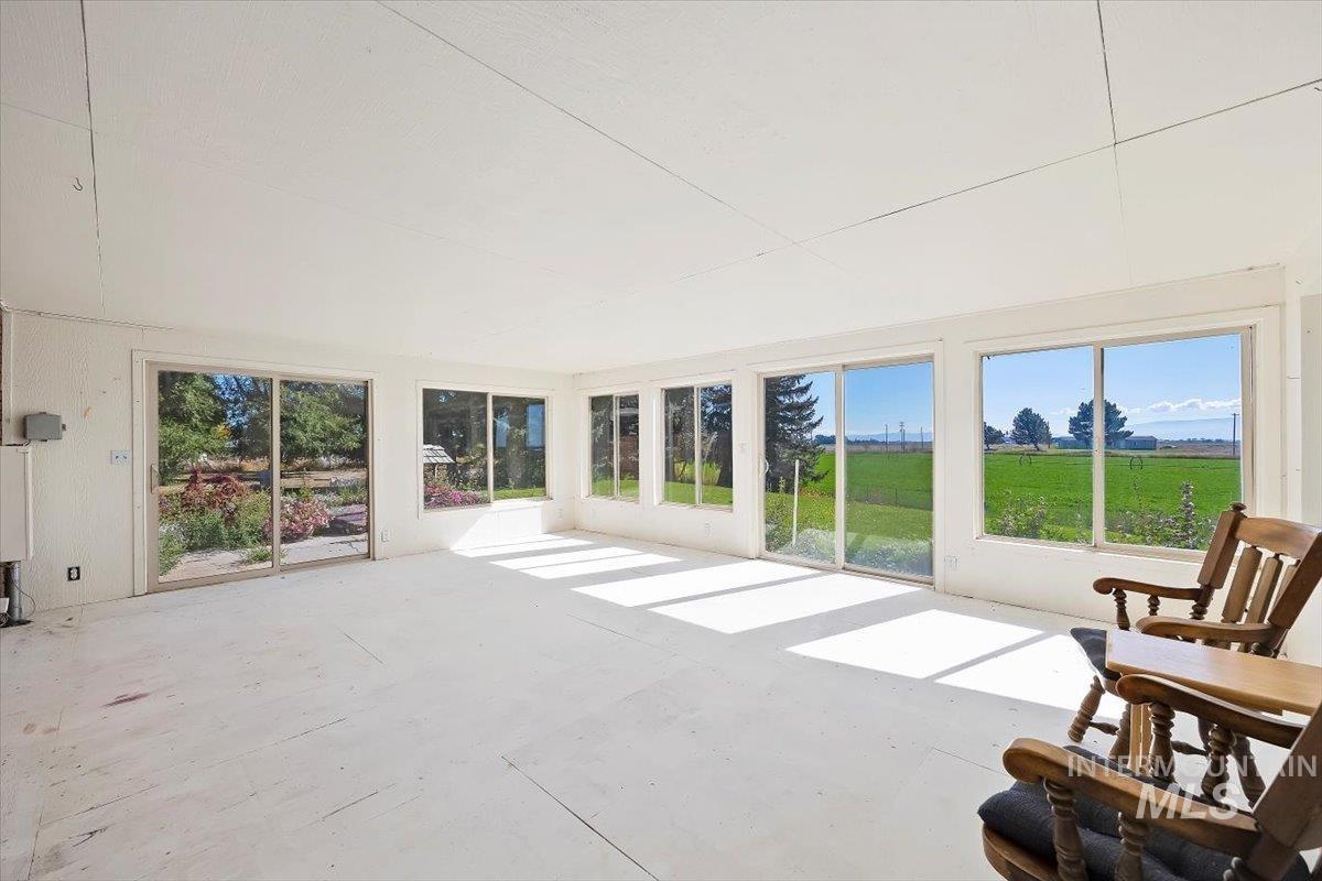 106 B N 600 W, Paul, Idaho 83347, 5 Bedrooms, 3.5 Bathrooms, Residential For Sale, Price $655,000, 98964839
