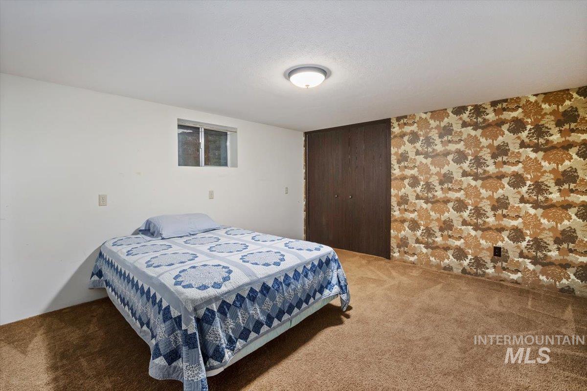 106 B N 600 W, Paul, Idaho 83347, 5 Bedrooms, 3.5 Bathrooms, Residential For Sale, Price $655,000, 98964839