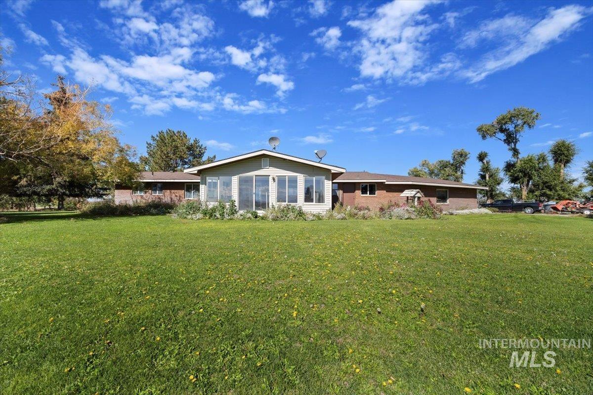 106 B N 600 W, Paul, Idaho 83347, 5 Bedrooms, 3.5 Bathrooms, Residential For Sale, Price $655,000, 98964839