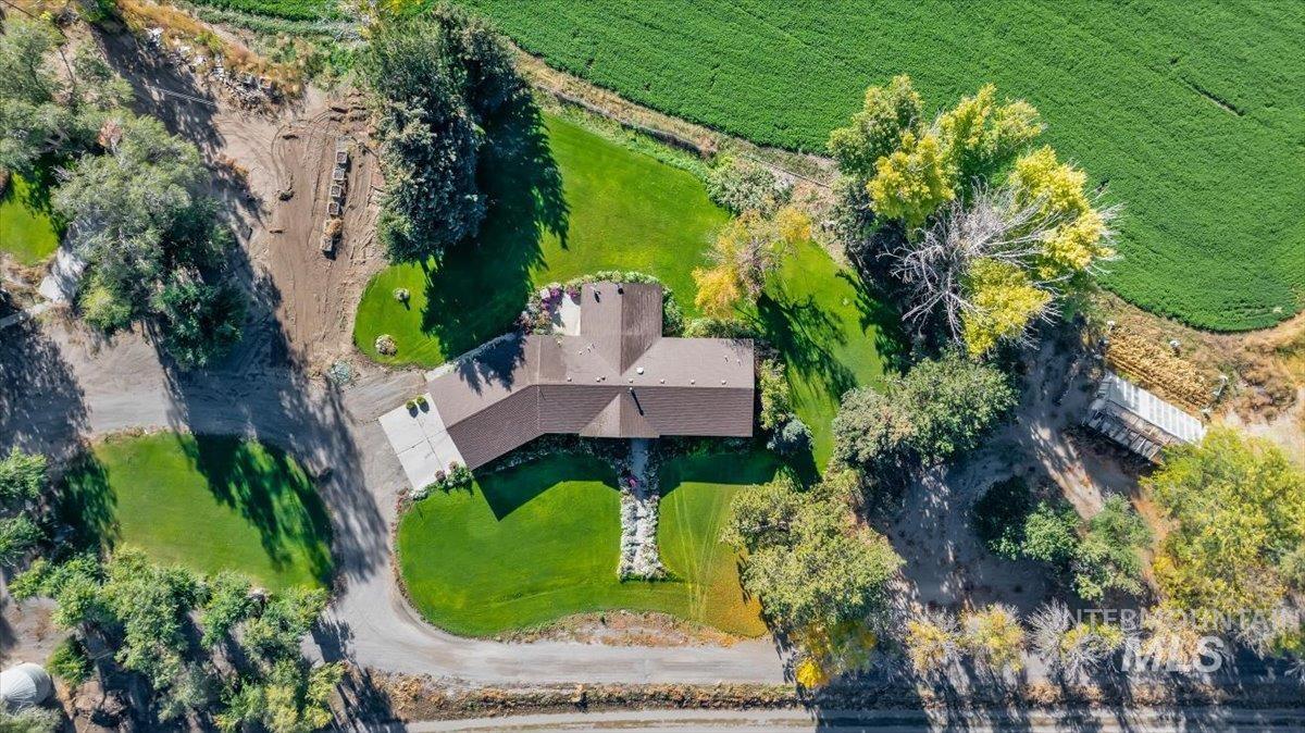 Aerial overview of property's location