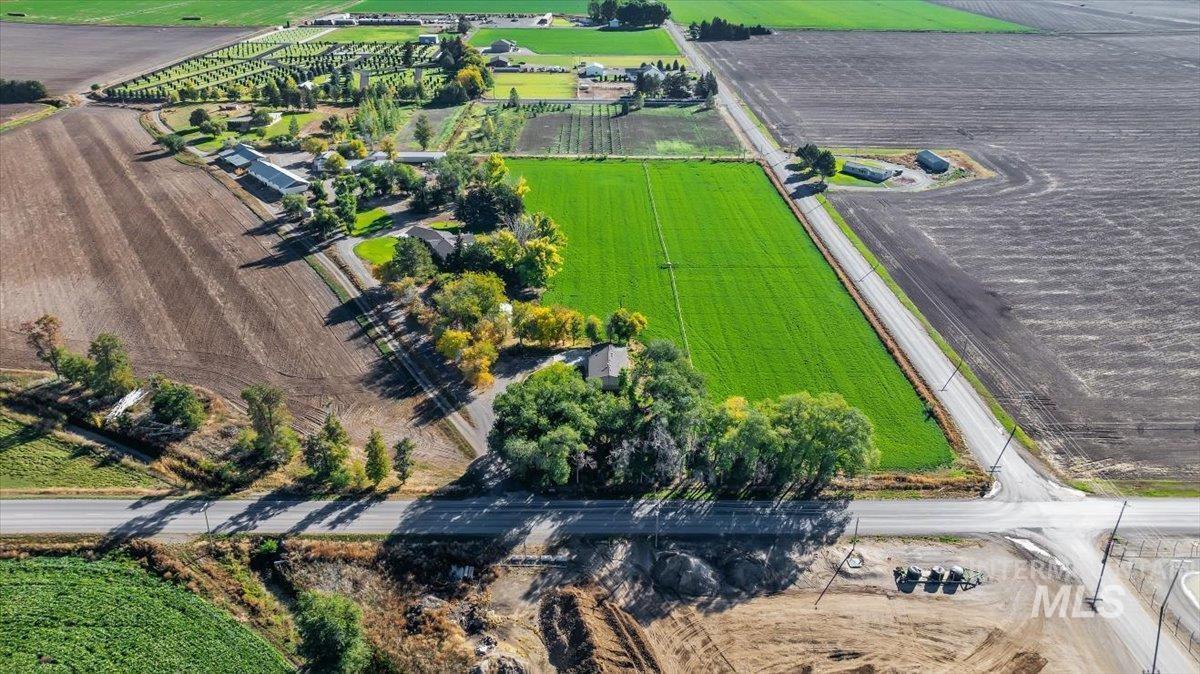 106 B N 600 W, Paul, Idaho 83347, 5 Bedrooms, 3.5 Bathrooms, Residential For Sale, Price $655,000, 98964839
