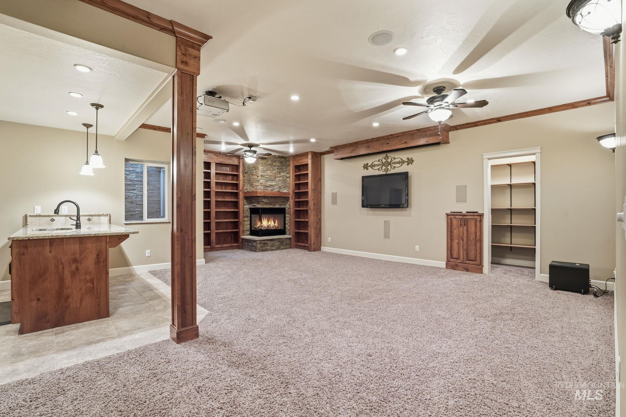 330 S Winthrop Pl, Boise, Idaho 83709, 7 Bedrooms, 4 Bathrooms, Residential For Sale, Price $849,000, 98964848