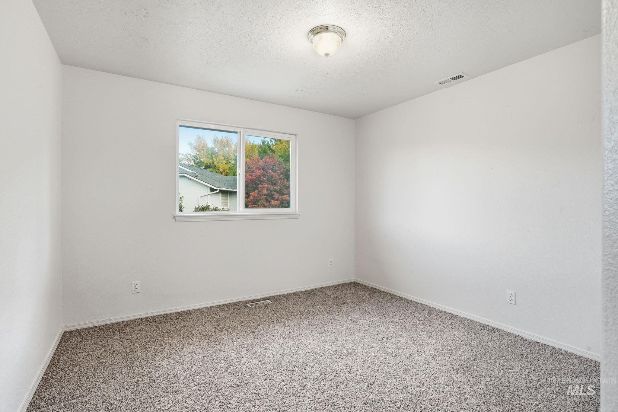 330 S Winthrop Pl, Boise, Idaho 83709, 7 Bedrooms, 4 Bathrooms, Residential For Sale, Price $849,000, 98964848