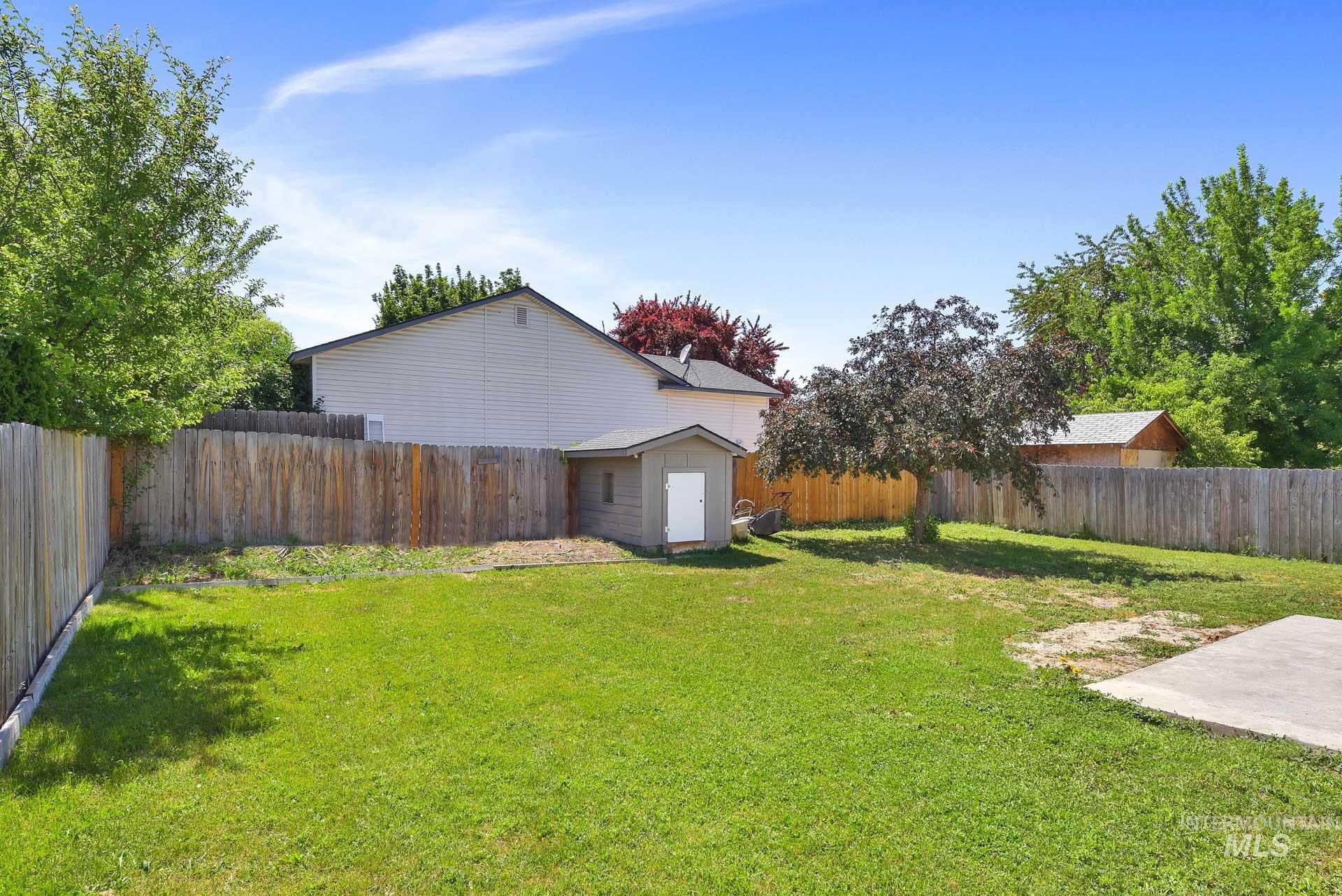 709 E Trail Creek, Nampa, Idaho 83686, 3 Bedrooms, 2 Bathrooms, Residential For Sale, Price $319,995, 98964852