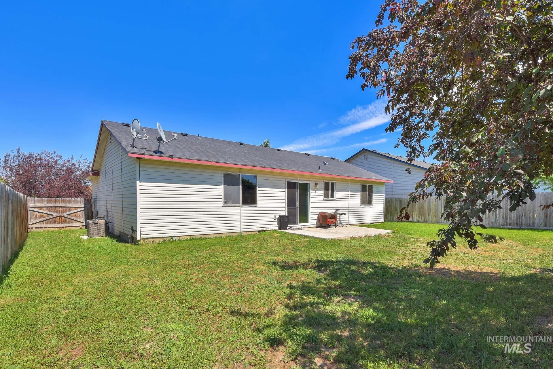 709 E Trail Creek, Nampa, Idaho 83686, 3 Bedrooms, 2 Bathrooms, Residential For Sale, Price $319,995, 98964852