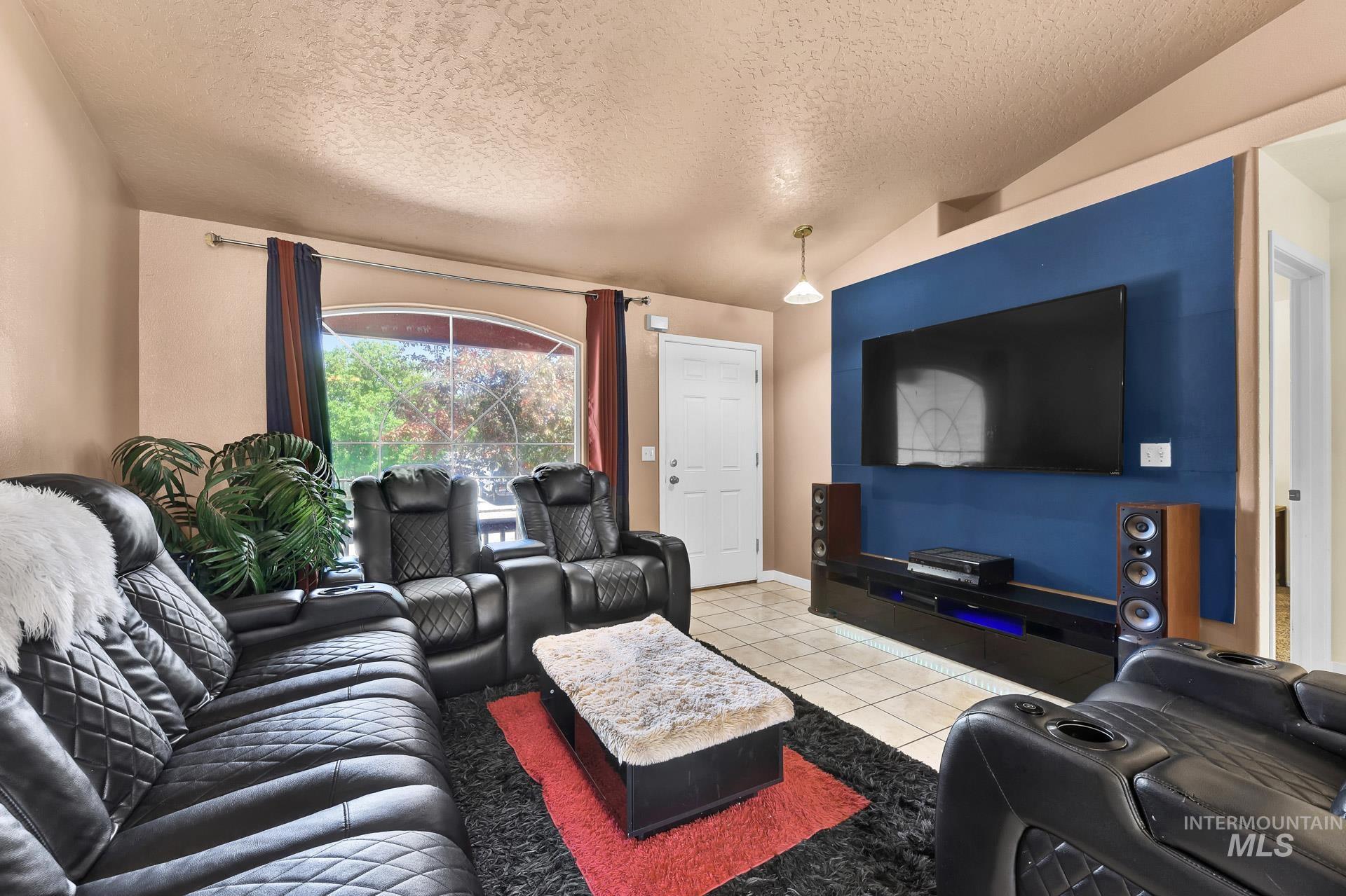 709 E Trail Creek, Nampa, Idaho 83686, 3 Bedrooms, 2 Bathrooms, Residential For Sale, Price $319,995, 98964852