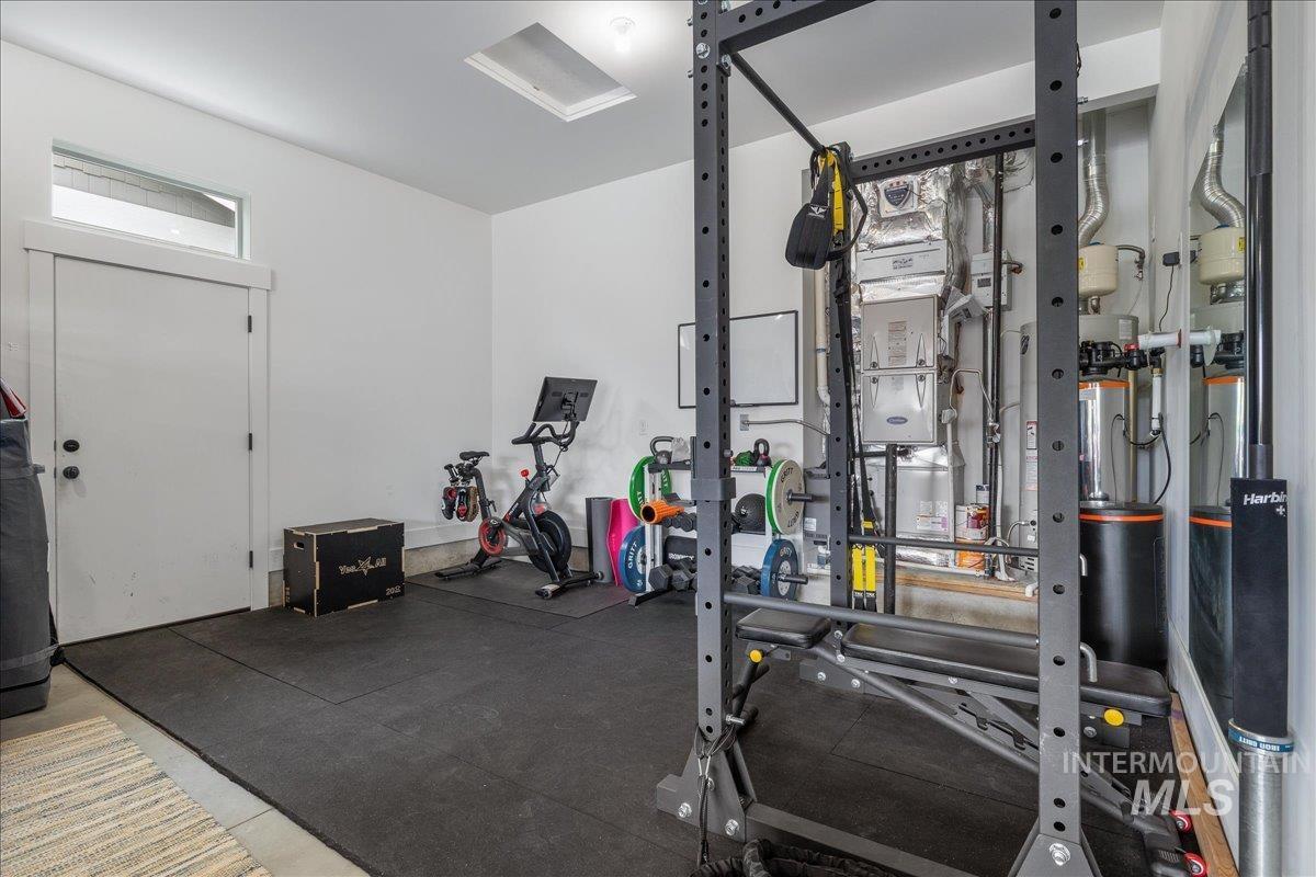 Workout room with rubber floors