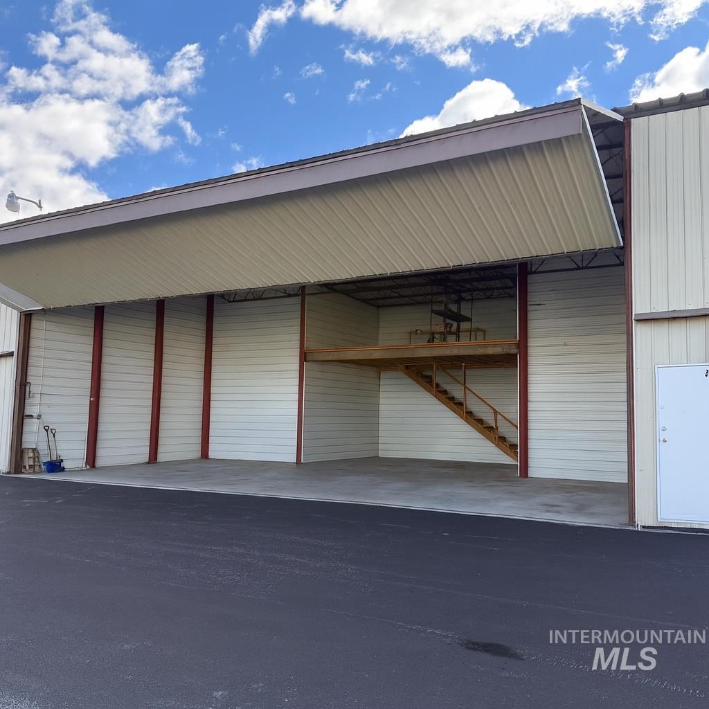 T-Hangar at Freidman Memorial Airport SUN