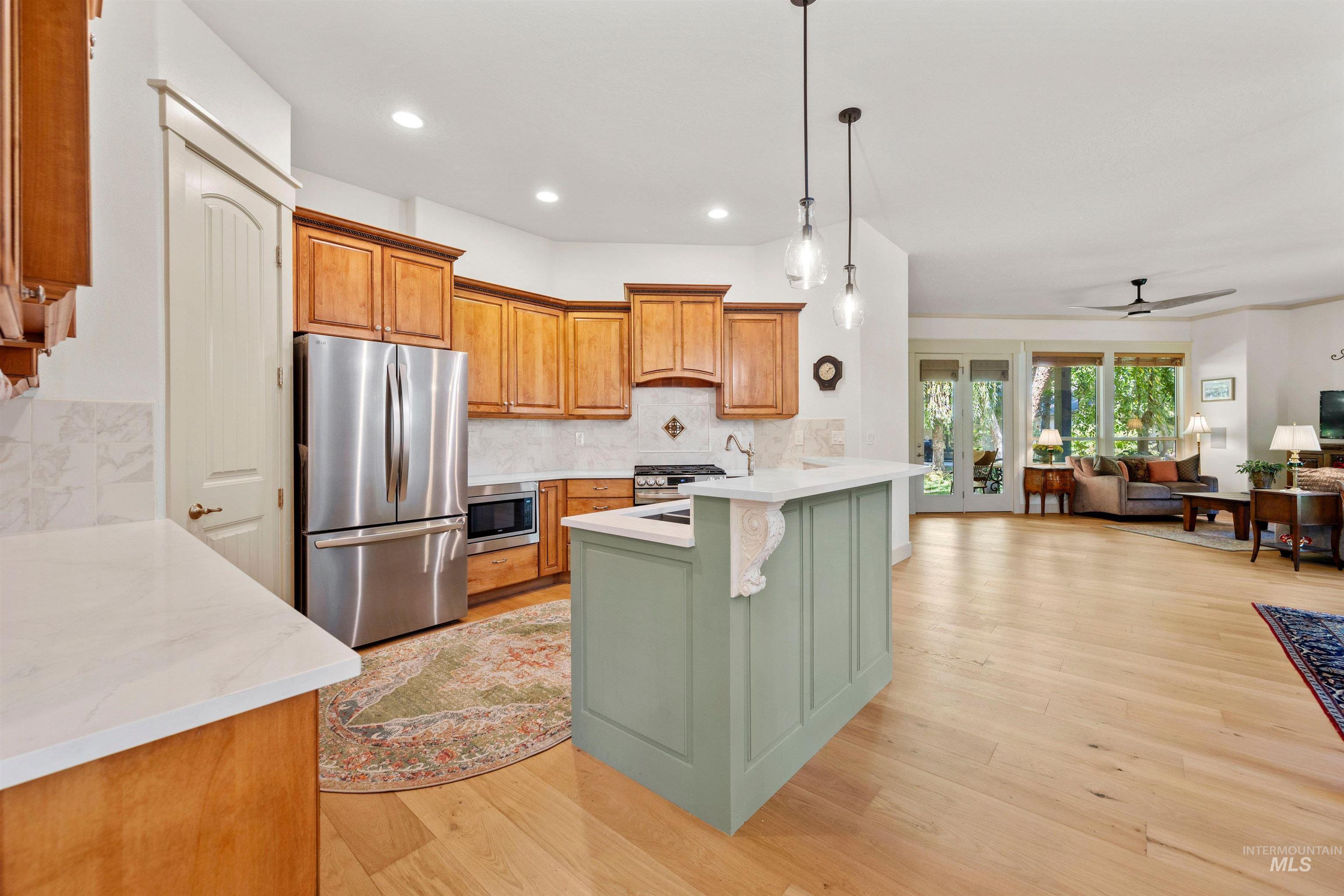72 W Stone Path Lane, Eagle, Idaho 83616, 3 Bedrooms, 2.5 Bathrooms, Residential For Sale, Price $895,000, 98964929