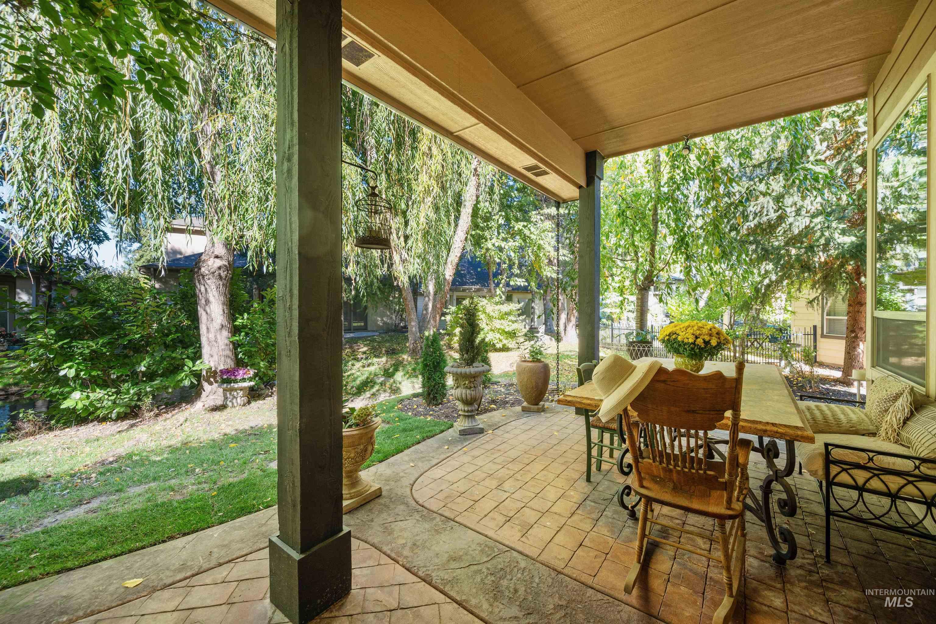 72 W Stone Path Lane, Eagle, Idaho 83616, 3 Bedrooms, 2.5 Bathrooms, Residential For Sale, Price $895,000, 98964929