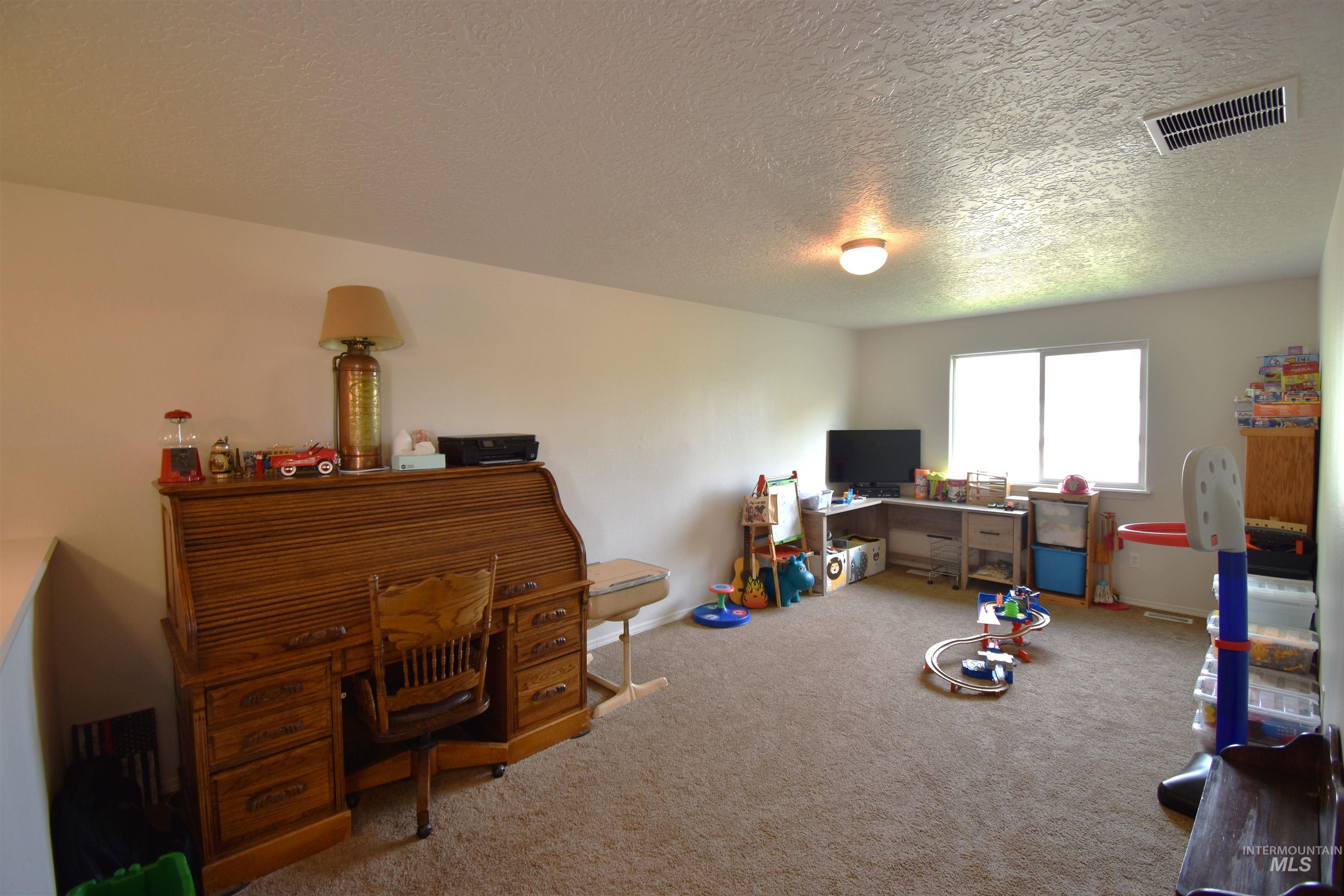 2707 Colfax, Caldwell, Idaho 83607, 4 Bedrooms, 2.5 Bathrooms, Rental For Rent, Price $2,150, 98964939
