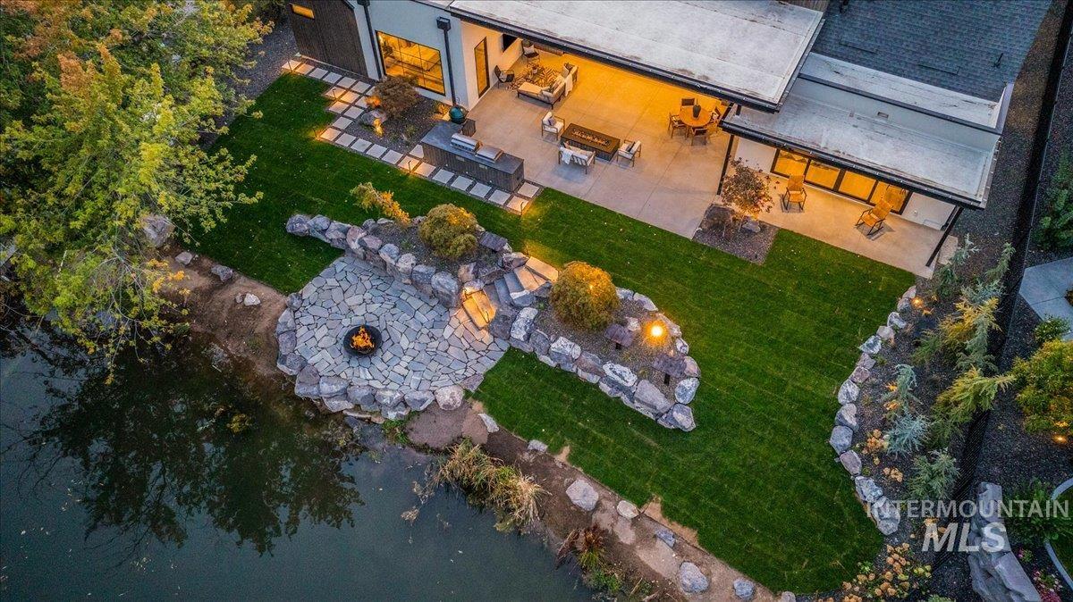 Aerial view of property's location
