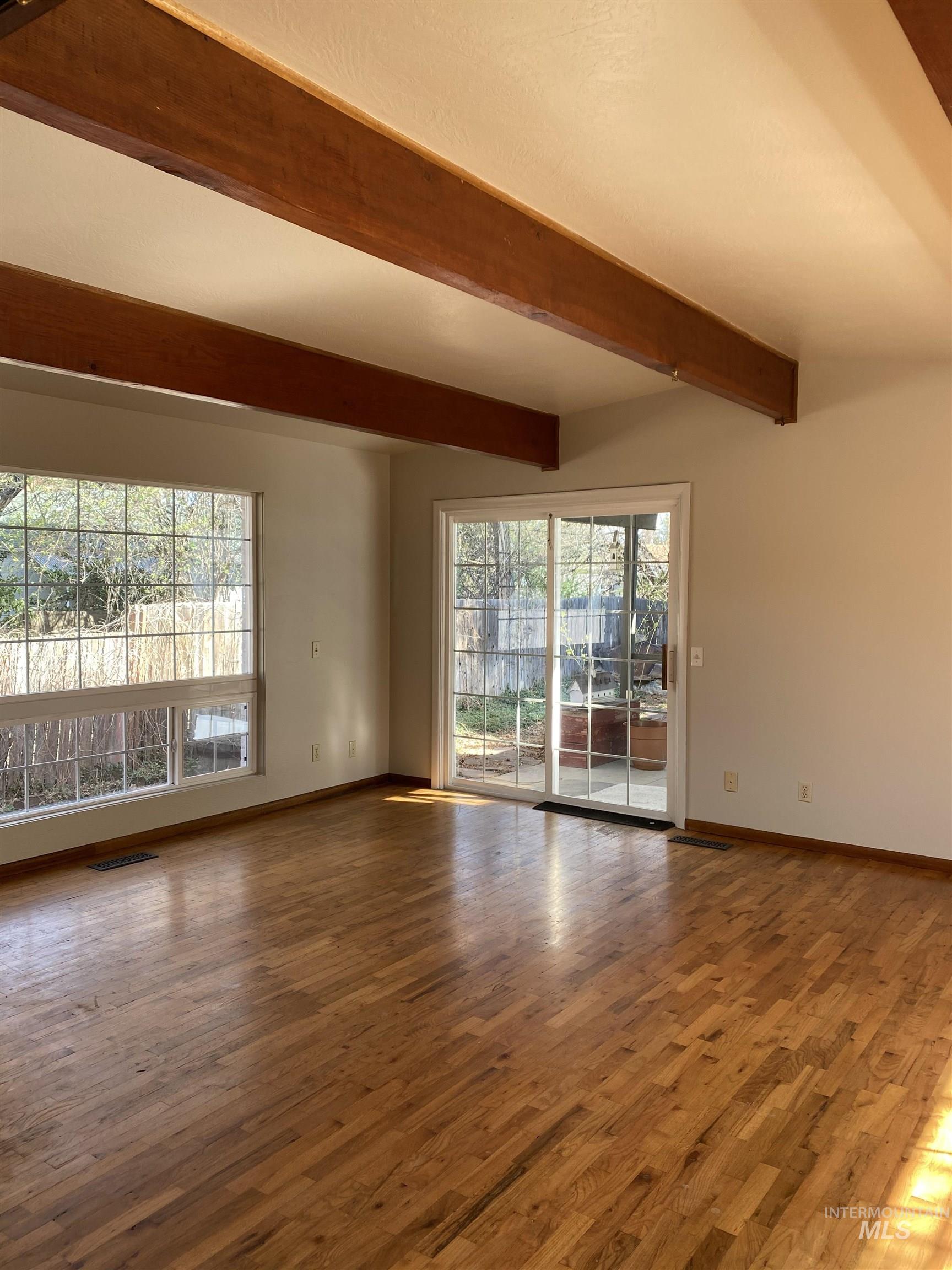 1503 S Nelson Pl., Boise, Idaho 83705, 7 Bedrooms, Business/Commercial For Sale, Price $950,000, 98964963