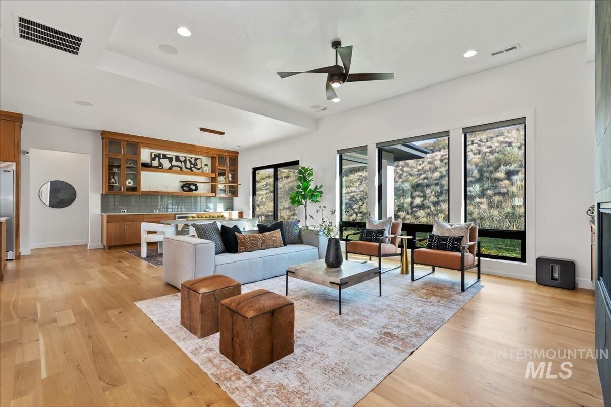 1235 E Highland View Dr, Boise, Idaho 83702, 4 Bedrooms, 3.5 Bathrooms, Residential For Sale, Price $1,525,000, 98964979