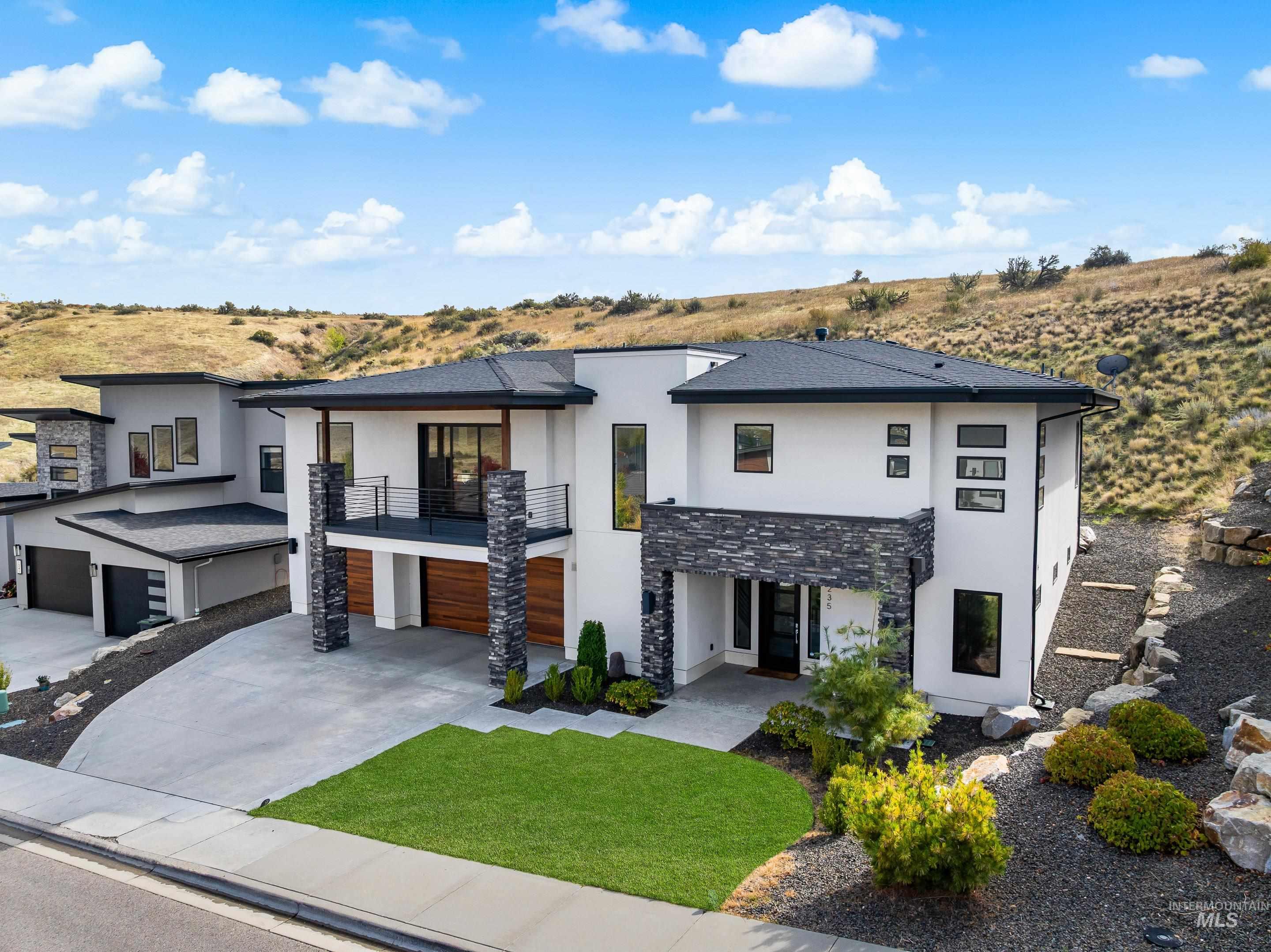 1235 E Highland View Dr, Boise, Idaho 83702, 4 Bedrooms, 3.5 Bathrooms, Residential For Sale, Price $1,525,000, 98964979