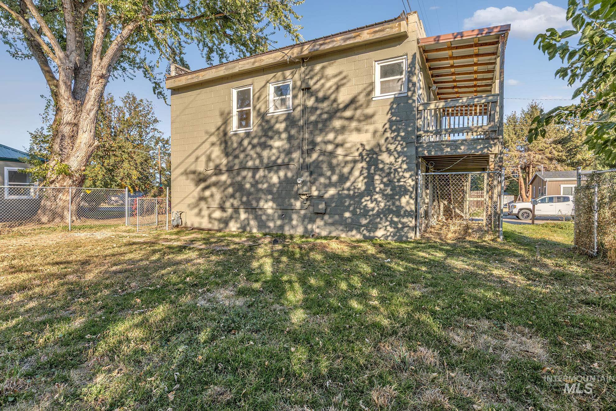 438 10th Ave N, Payette, Idaho 83661, 3 Bedrooms, 1 Bathroom, Residential Income For Sale, Price $350,000, 98964986