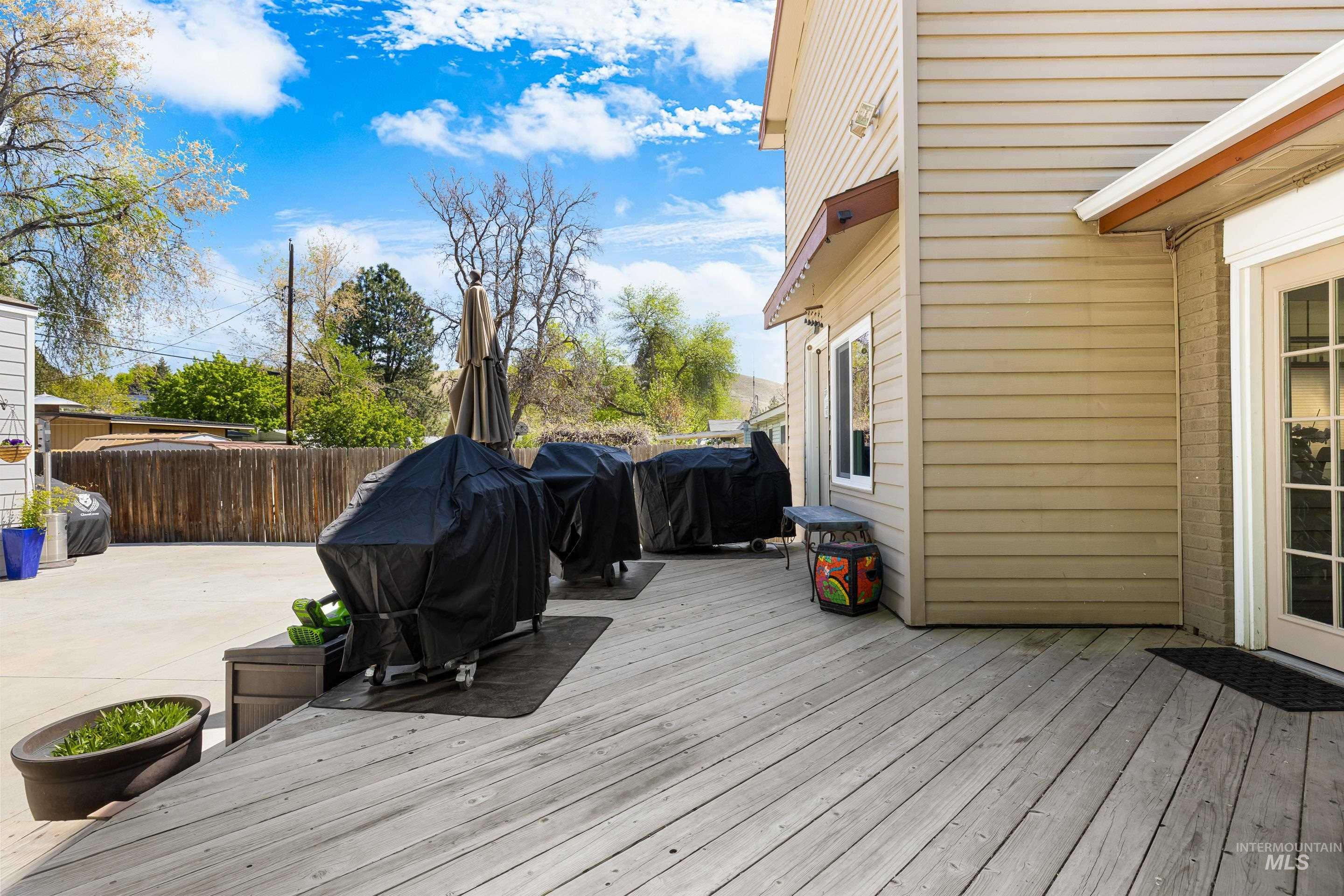 3510 LASSEN, Boise, Idaho 83703-4737, 5 Bedrooms, 3 Bathrooms, Residential For Sale, Price $785,000, 98965015