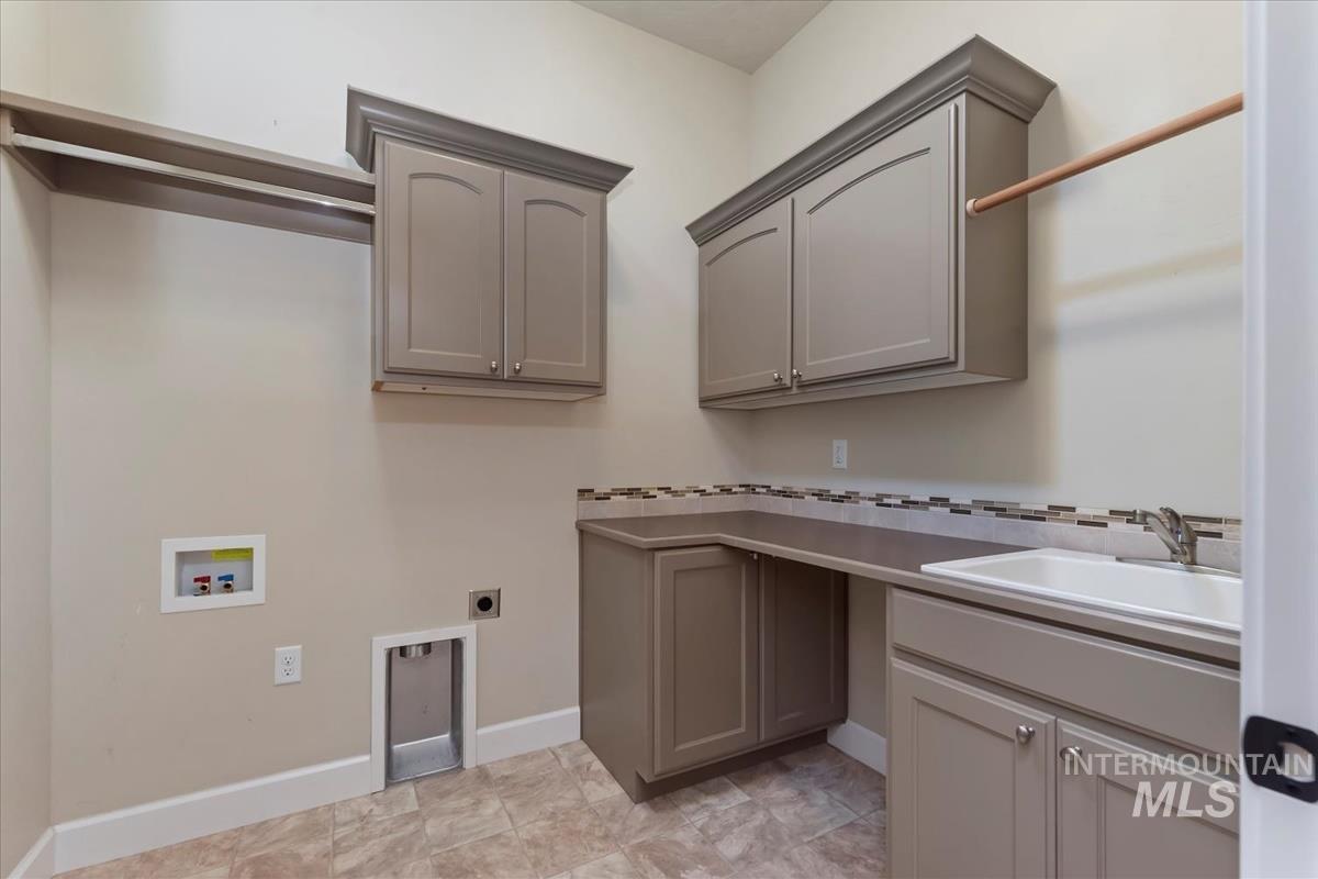 2604 E Granadillo, Meridian, Idaho 83646, 3 Bedrooms, 2 Bathrooms, Residential For Sale, Price $669,000, 98965018