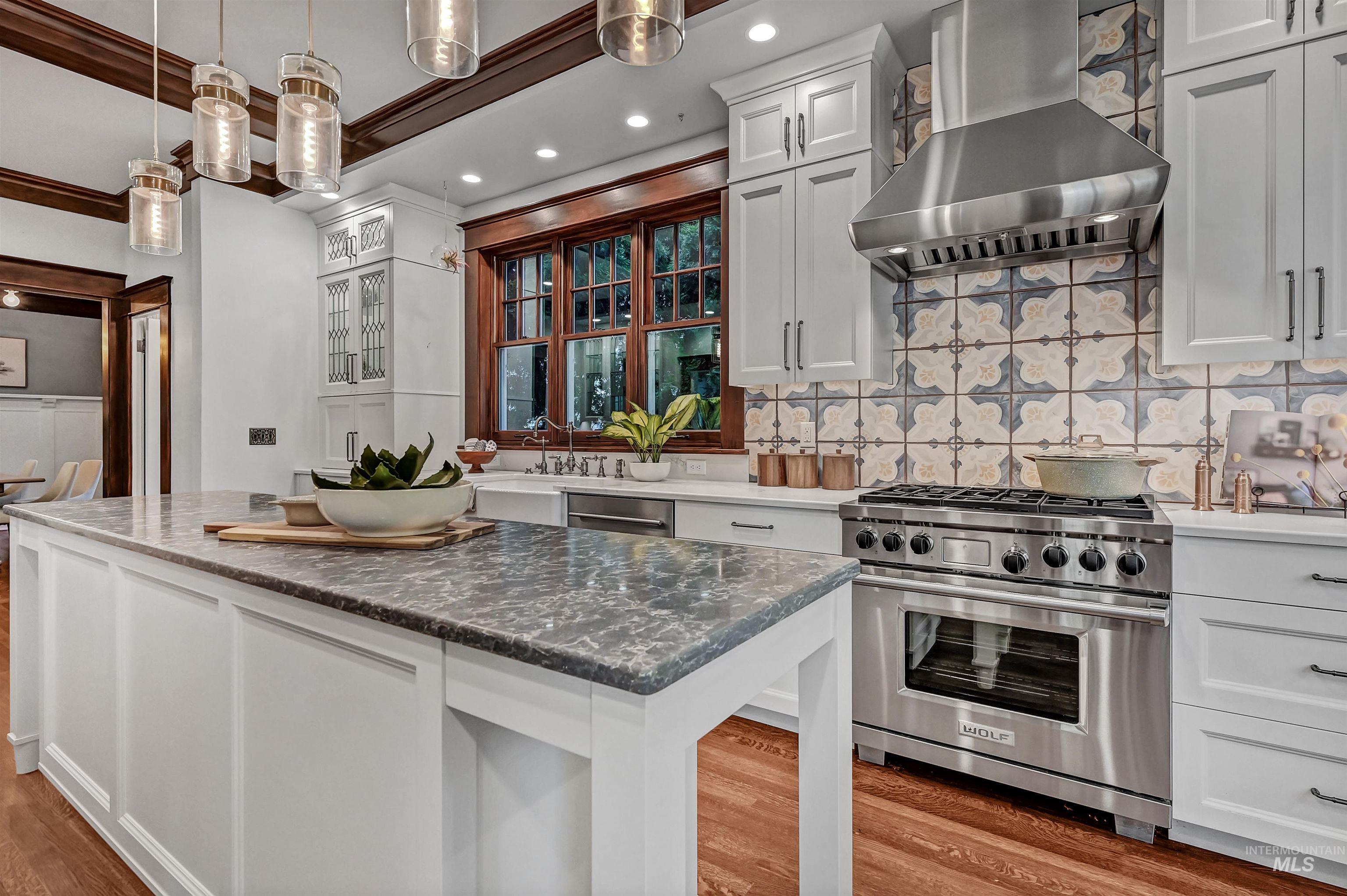 1019 N 9Th St, Boise, Idaho 83702-4232, 4 Bedrooms, 2.5 Bathrooms, Residential For Sale, Price $2,400,000, 98965033