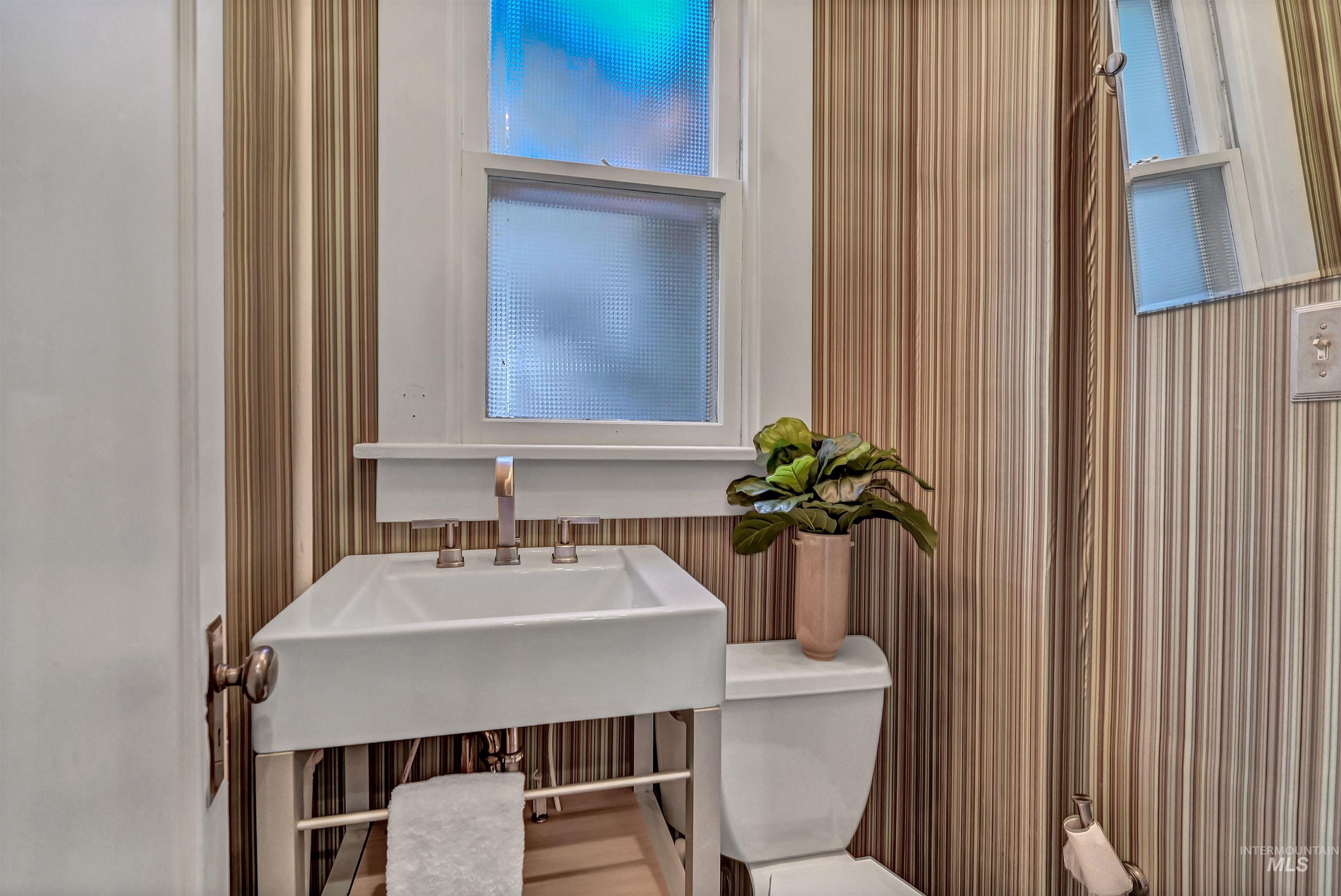 1019 N 9Th St, Boise, Idaho 83702-4232, 4 Bedrooms, 2.5 Bathrooms, Residential For Sale, Price $2,400,000, 98965033