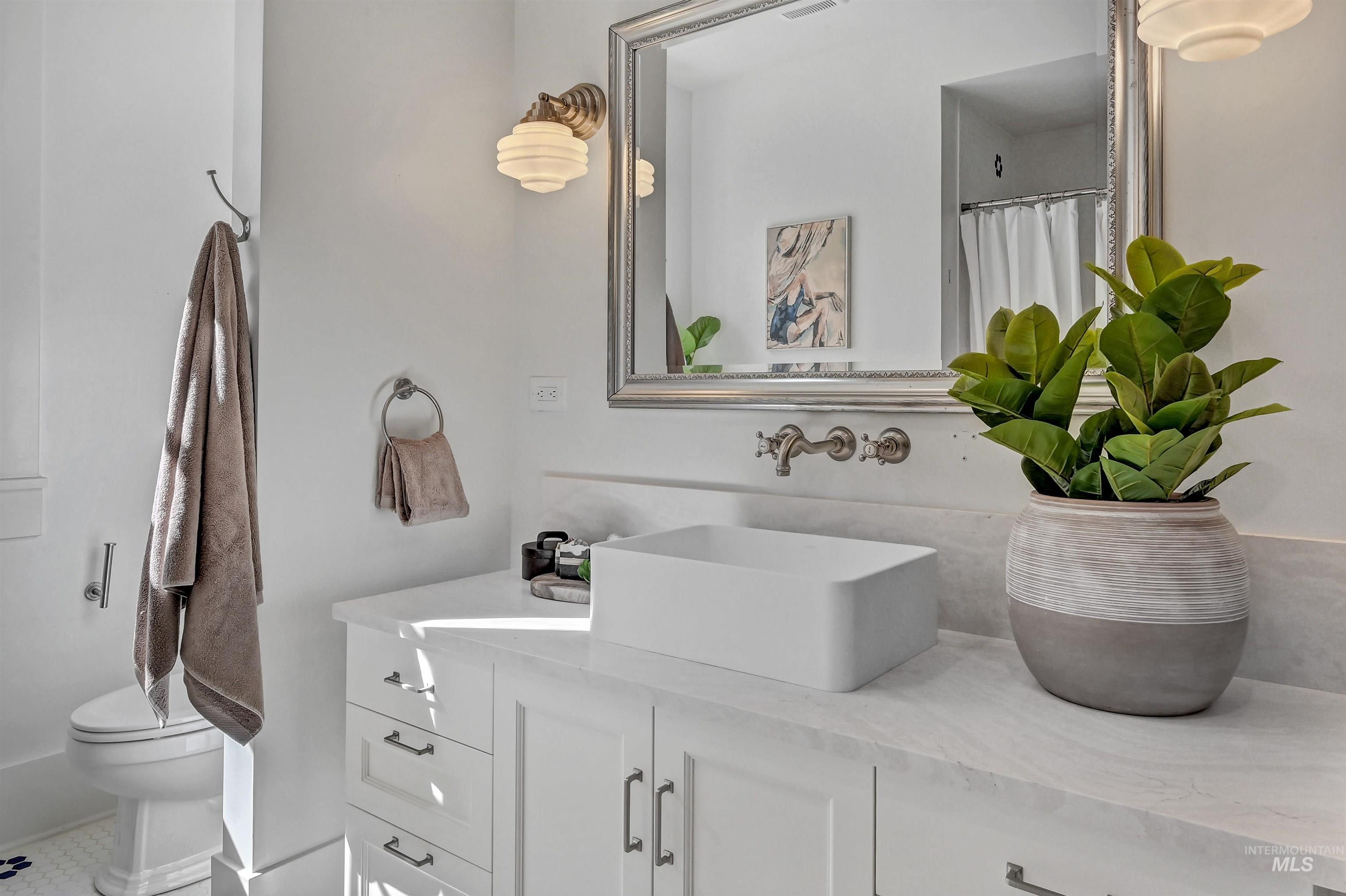 1019 N 9Th St, Boise, Idaho 83702-4232, 4 Bedrooms, 2.5 Bathrooms, Residential For Sale, Price $2,400,000, 98965033