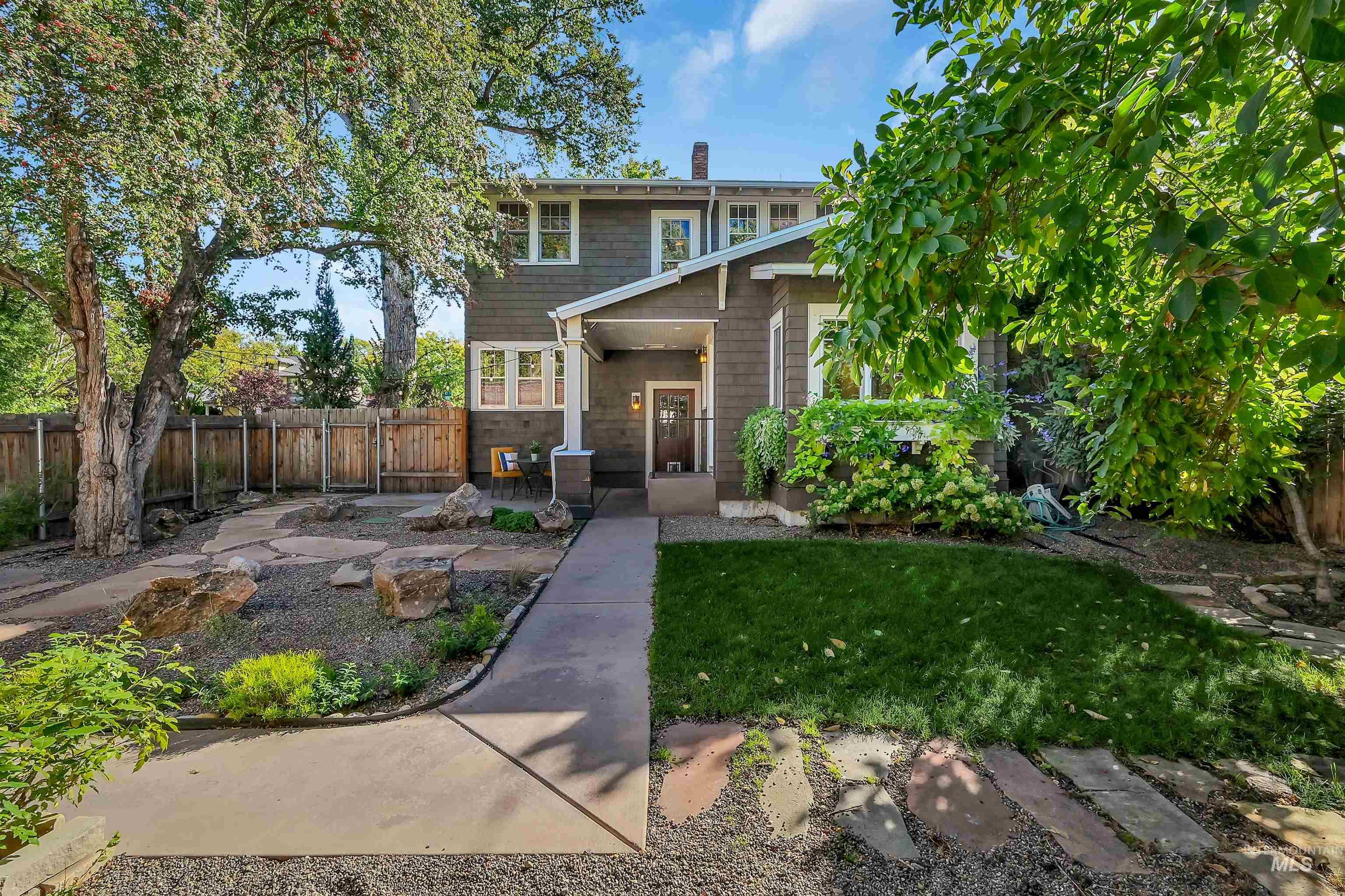 1019 N 9Th St, Boise, Idaho 83702-4232, 4 Bedrooms, 2.5 Bathrooms, Residential For Sale, Price $2,400,000, 98965033