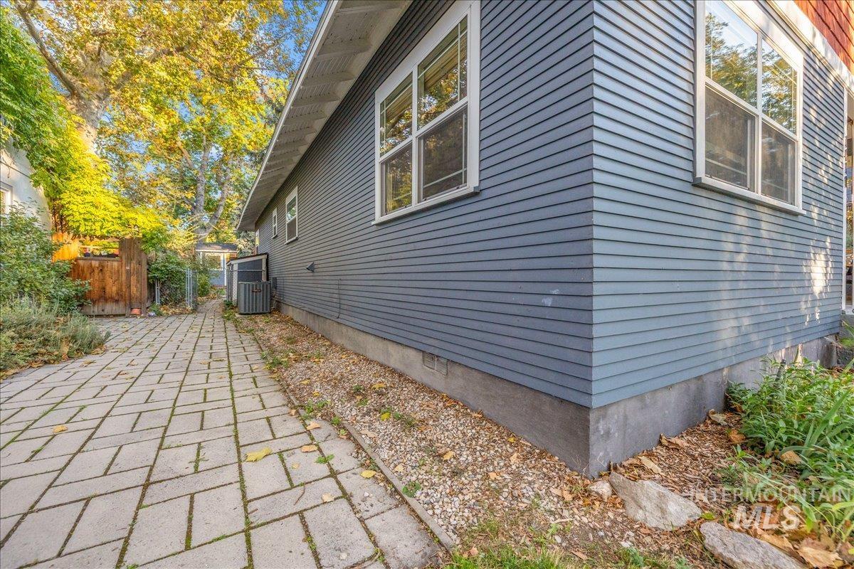 1410 N 20th Street, Boise, Idaho 83702, 3 Bedrooms, 1.5 Bathrooms, Residential For Sale, Price $759,000, 98965035
