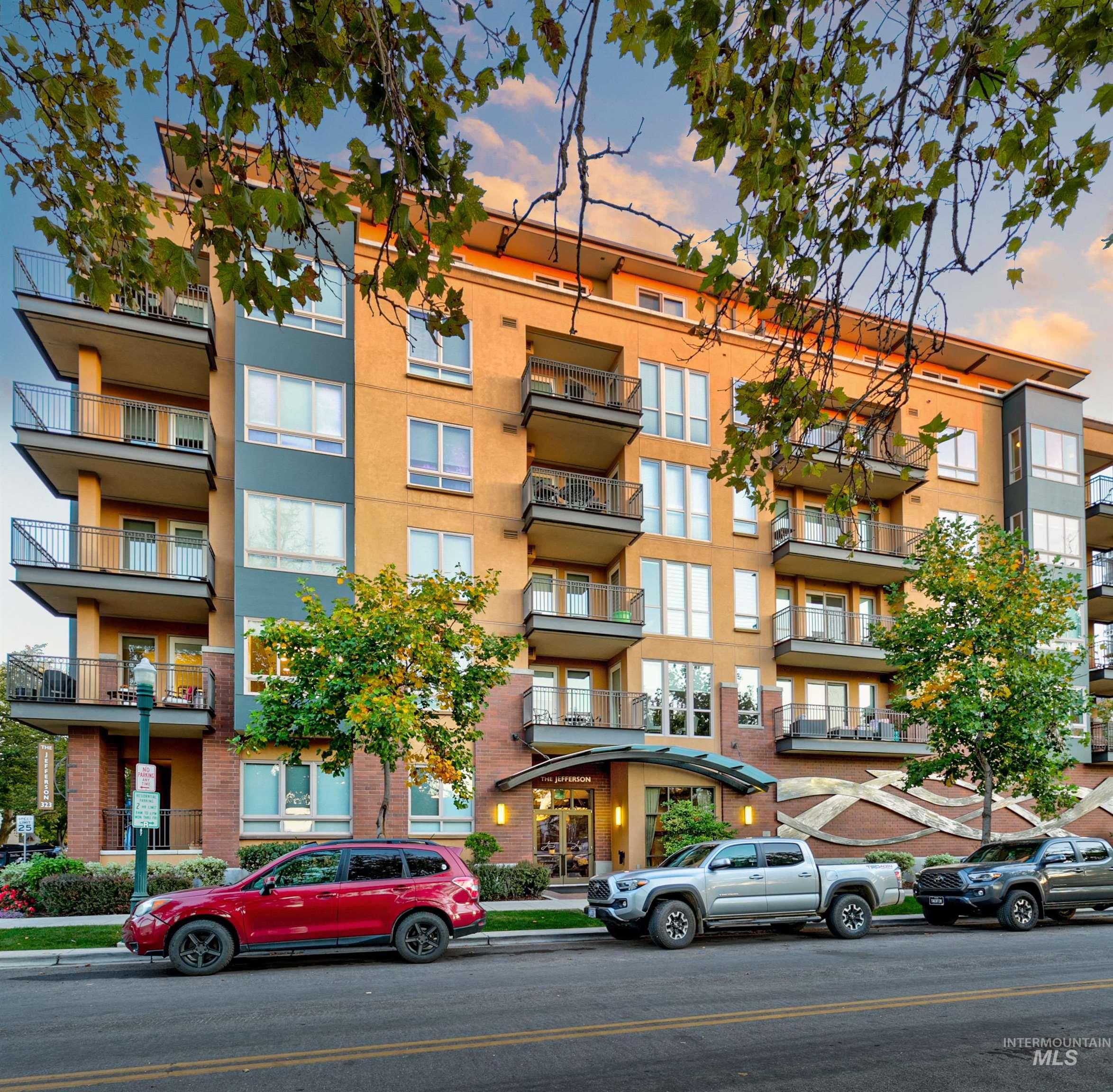 323 W Jefferson St, Boise, Idaho 83702, 2 Bedrooms, 2 Bathrooms, Residential For Sale, Price $924,900, 98965037