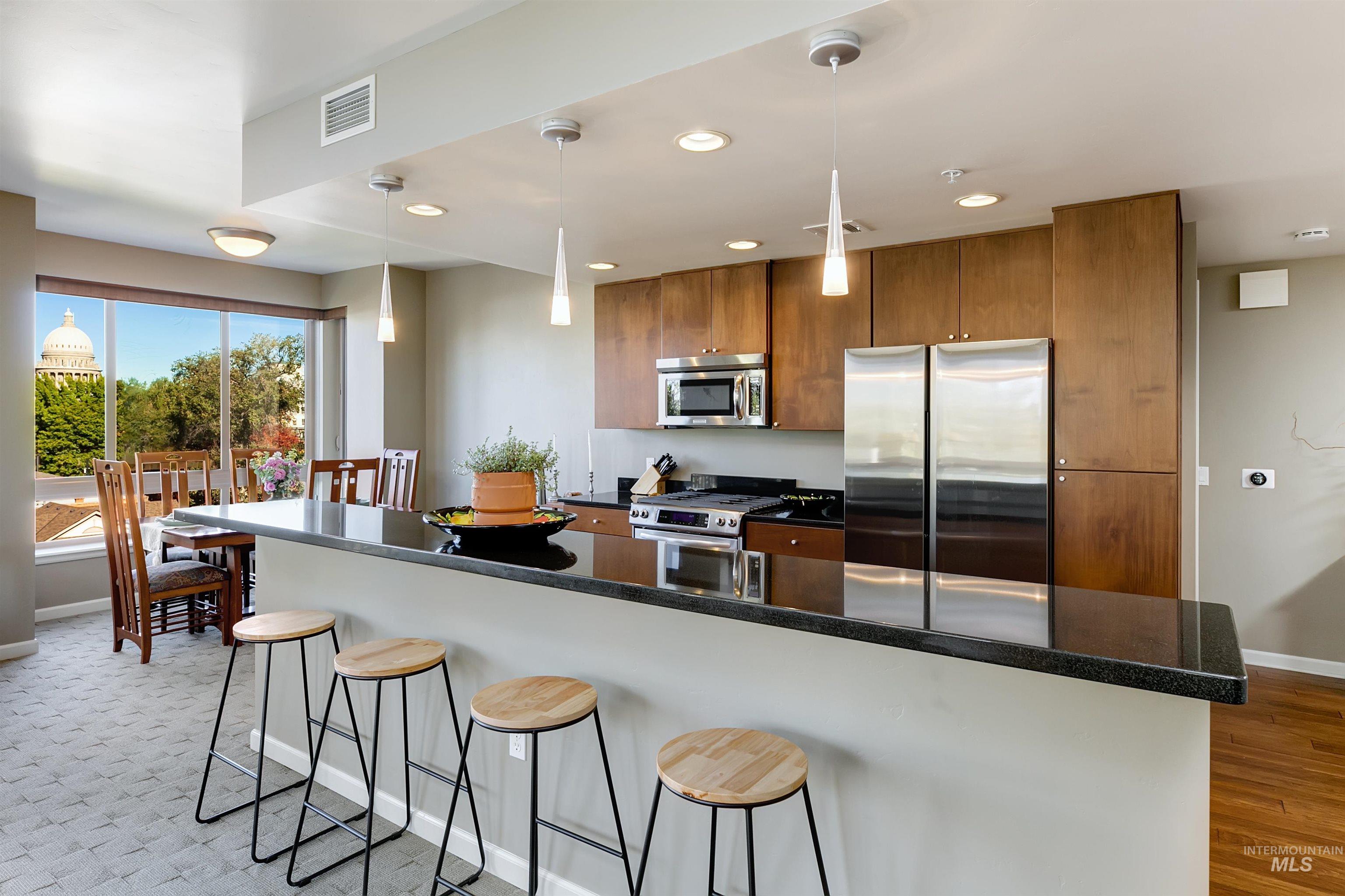 323 W Jefferson St, Boise, Idaho 83702, 2 Bedrooms, 2 Bathrooms, Residential For Sale, Price $924,900, 98965037