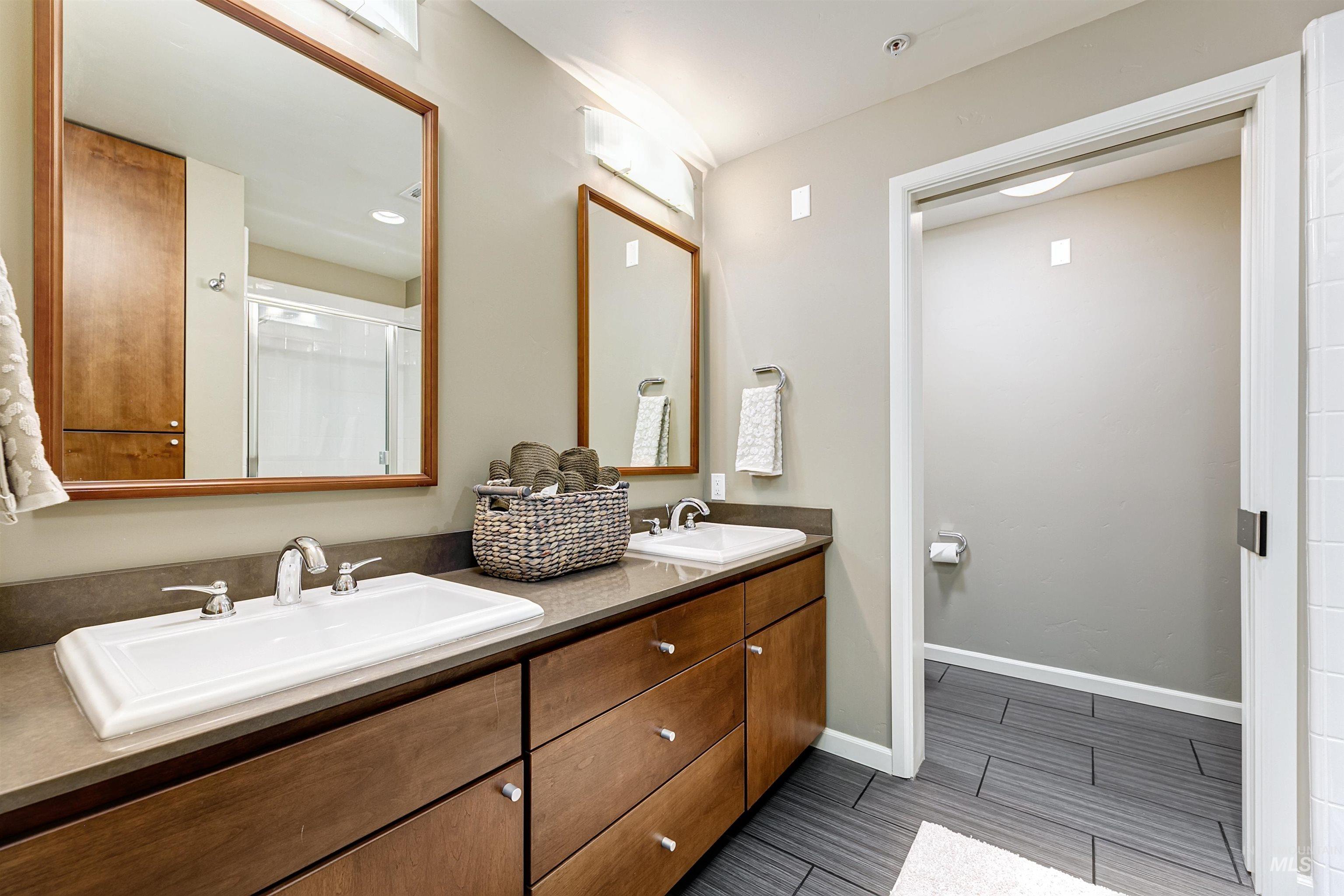 323 W Jefferson St, Boise, Idaho 83702, 2 Bedrooms, 2 Bathrooms, Residential For Sale, Price $924,900, 98965037