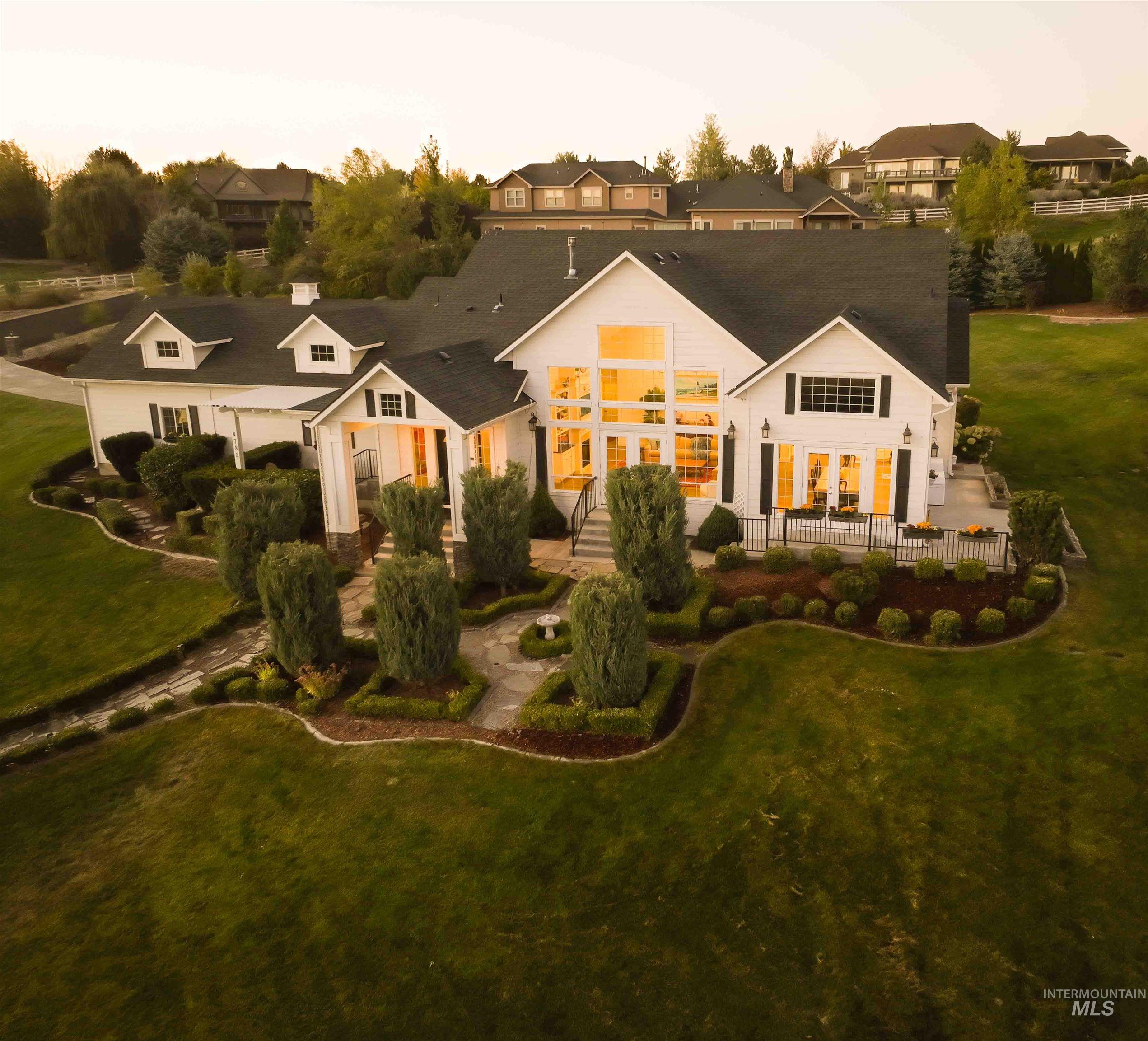 4782 Echo Summit, Star, Idaho 83699, 4 Bedrooms, 3.5 Bathrooms, Residential For Sale, Price $1,150,000, 98965063