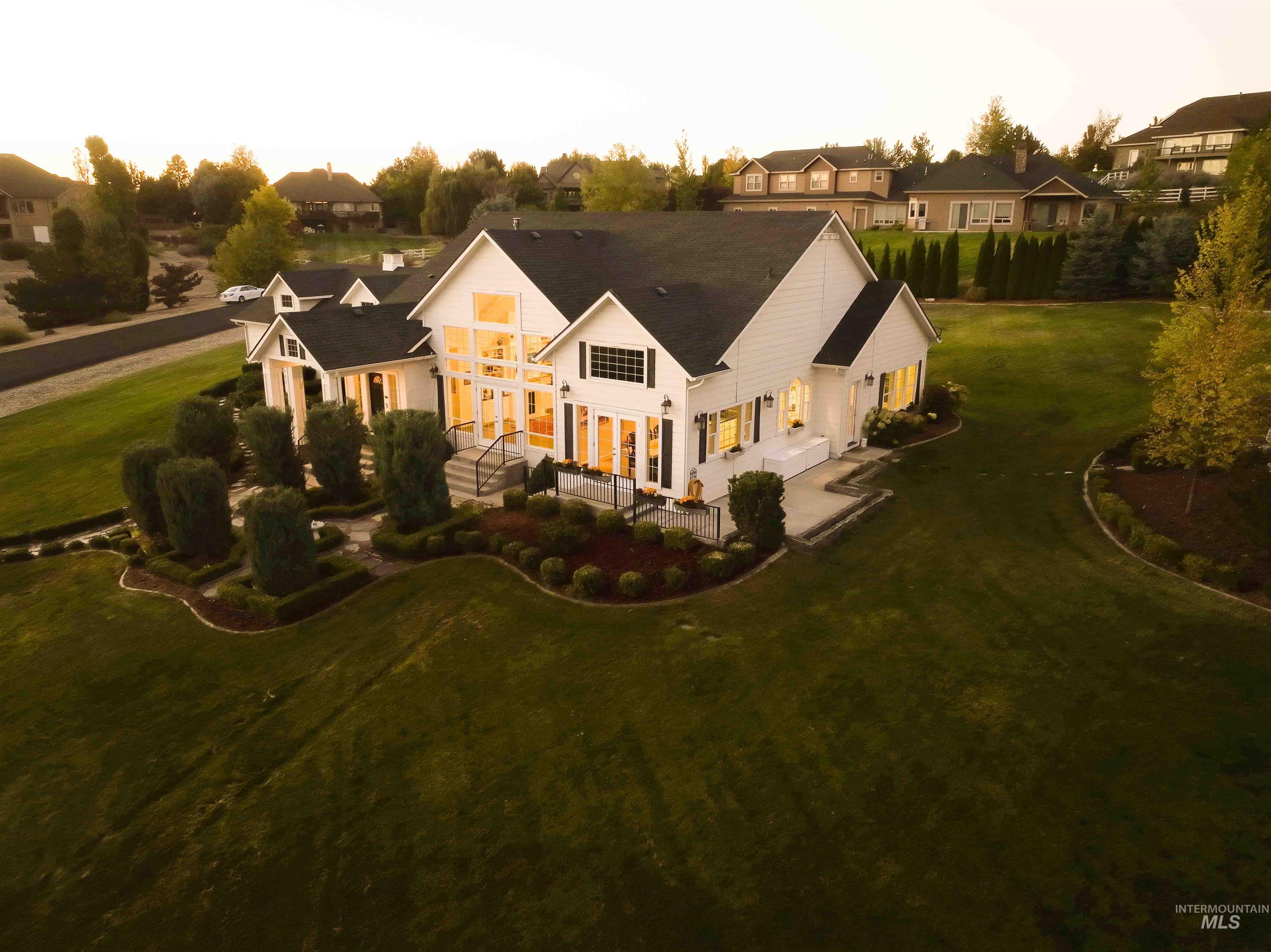 4782 Echo Summit, Star, Idaho 83699, 4 Bedrooms, 3.5 Bathrooms, Residential For Sale, Price $1,150,000, 98965063
