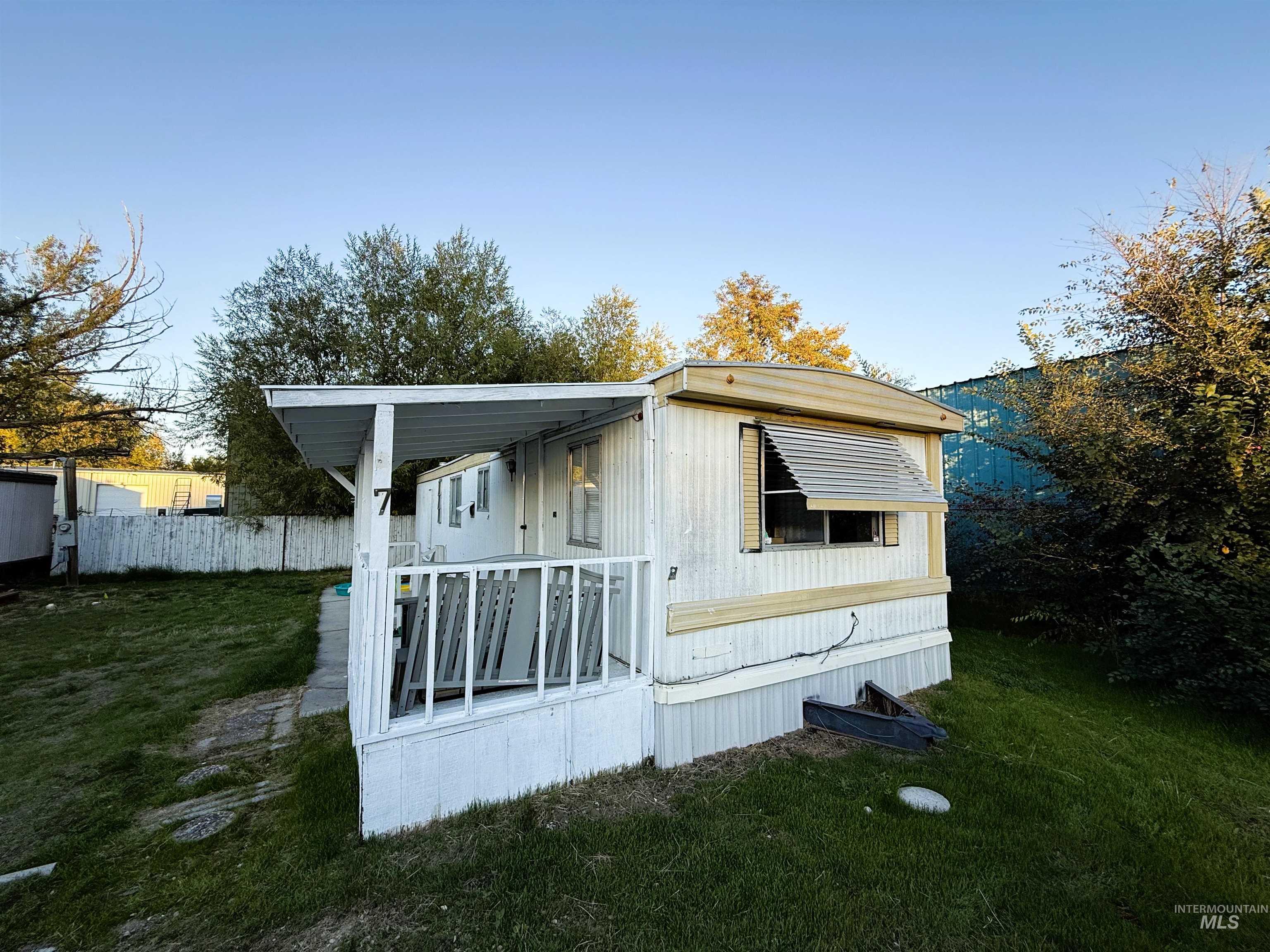 113 E 45th St, Garden City, Idaho 83714, 2 Bedrooms, 1 Bathroom, Residential For Sale, Price $40,000, 98965065