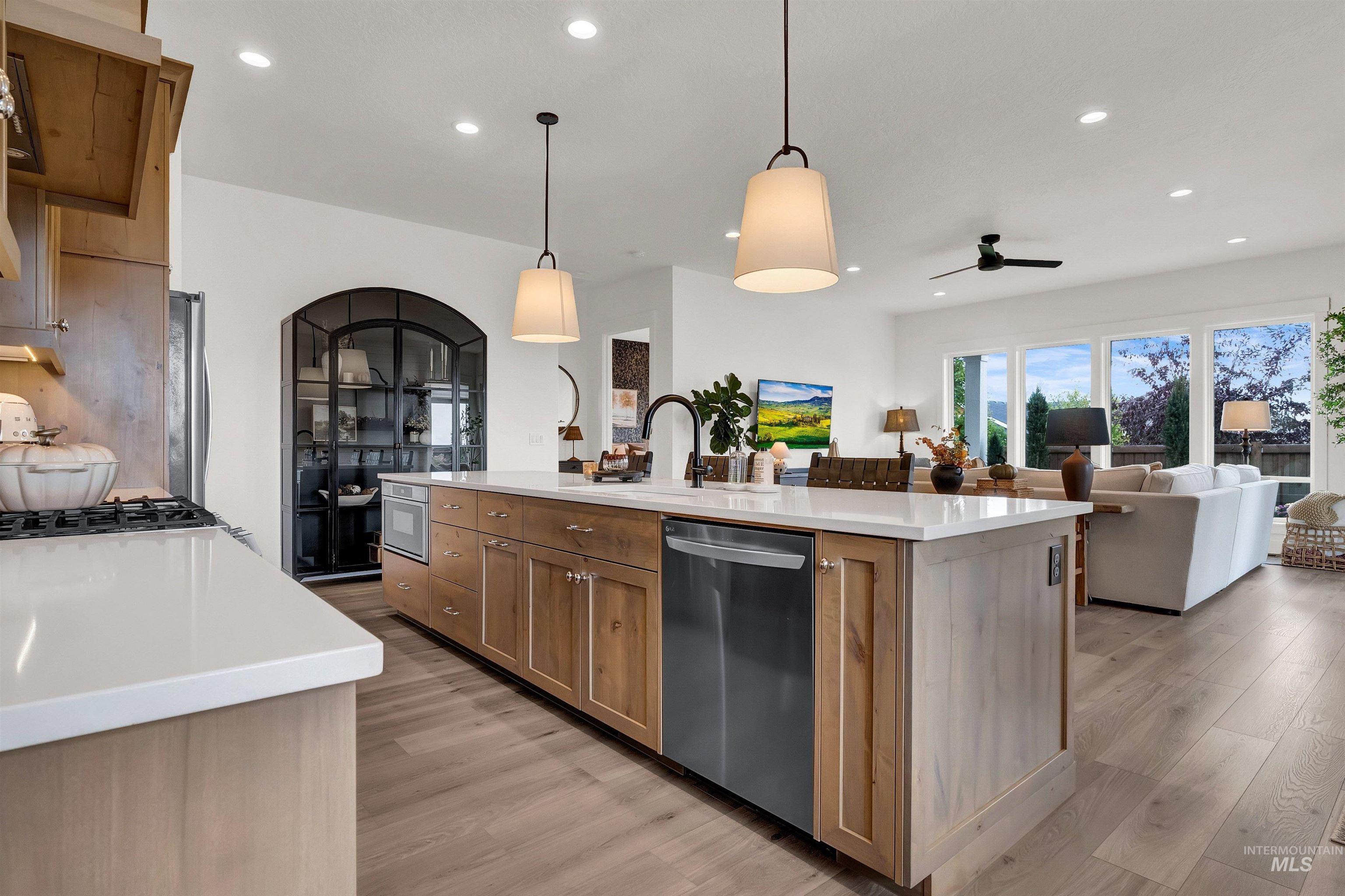 5151 W Canaston Street, Meridian, Idaho 83646, 3 Bedrooms, 2.5 Bathrooms, Residential For Sale, Price $749,000, 98965068