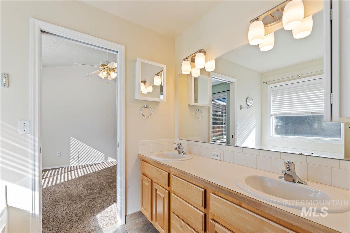 4401 S Redhawk Way, Boise, Idaho 83716, 3 Bedrooms, 2 Bathrooms, Residential For Sale, Price $489,900, 98965082