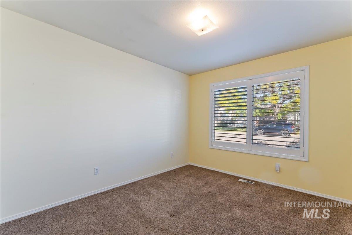 4401 S Redhawk Way, Boise, Idaho 83716, 3 Bedrooms, 2 Bathrooms, Residential For Sale, Price $489,900, 98965082