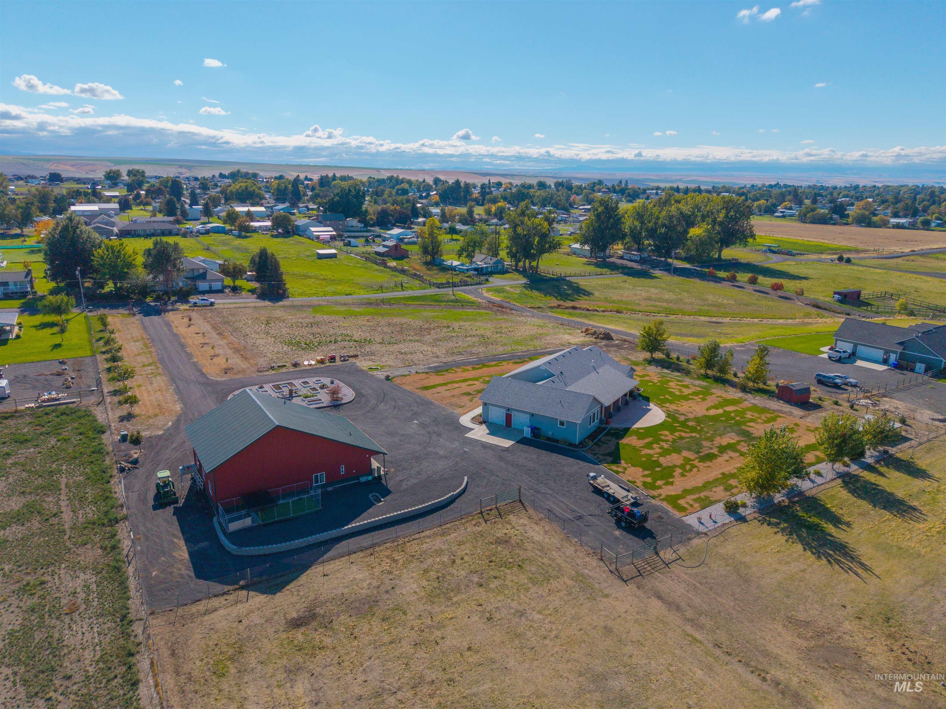 Aerial view of property and surrounding area